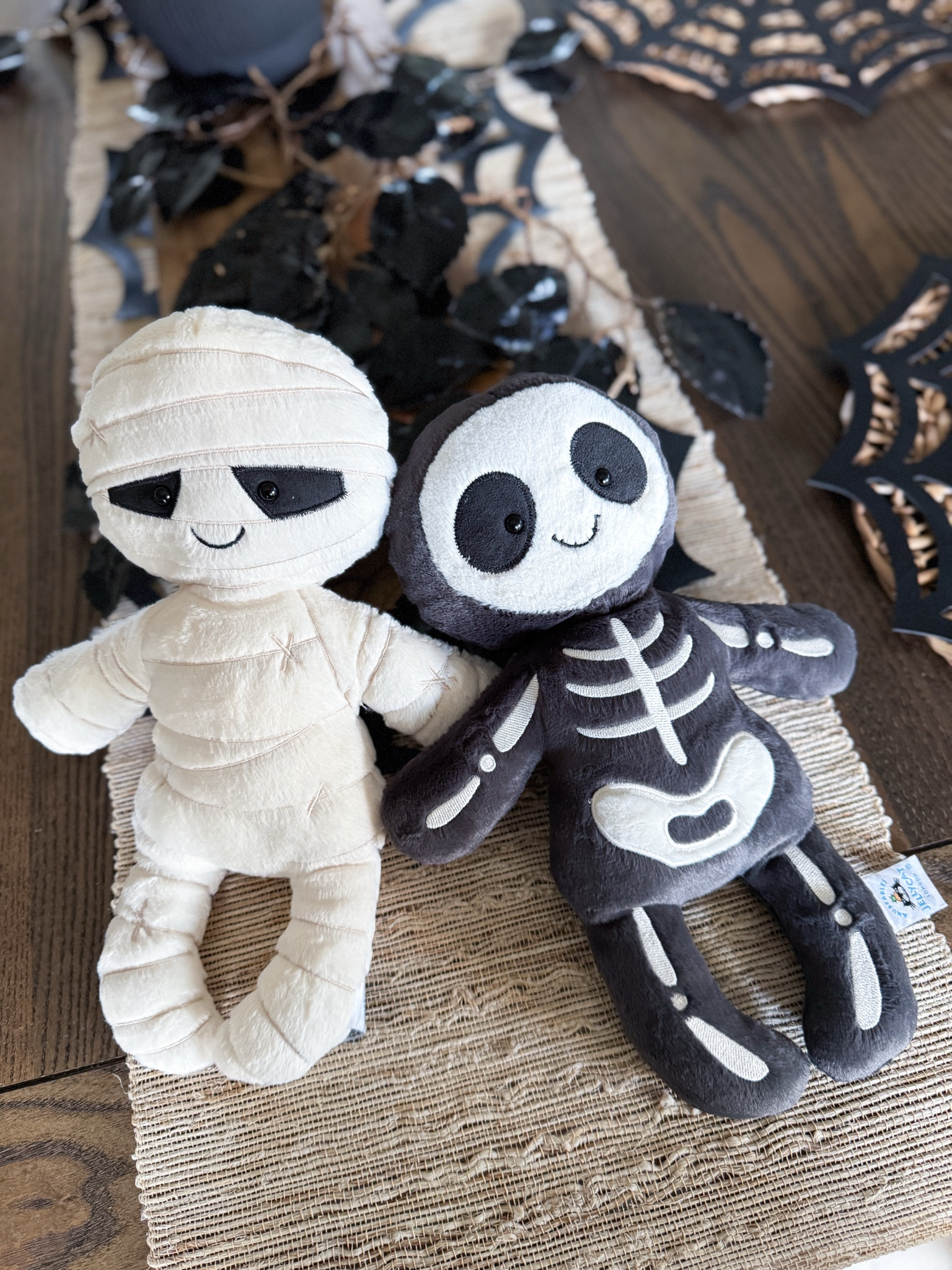 Grabbed the cutest skeleton & mummy Jellycats for Brooks’ boo basket. Their Halloween collection is so fun! 

Boo Basket - Jellycat - Halloween Jellycat - Skeleton - Mummy 


#LTKHoliday #LTKHalloween #LTKKids