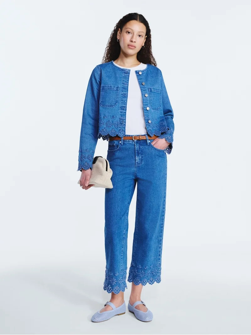 Free Assembly Women's and Women's Plus Embroidered Eyelet Cropped Jeans, 28" Inseam, Sizes 0-26 P... | Walmart (US)