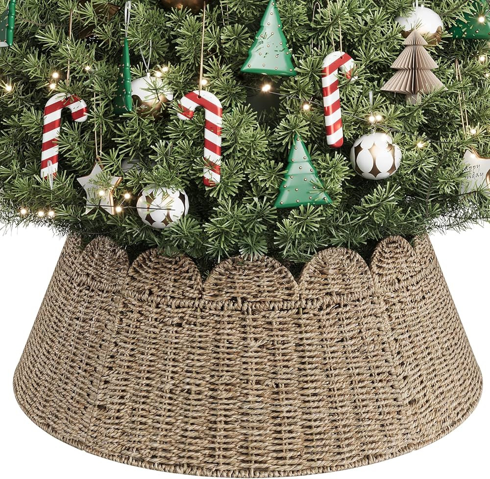 ELYKEN Rattan Christmas Tree Collar, 28 Inch Wicker Xmas Tree Collar with Scalloped Edge for Arti... | Amazon (US)