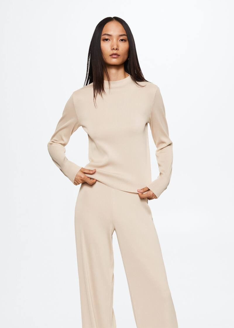 Pleated t-shirt | MANGO (UK)