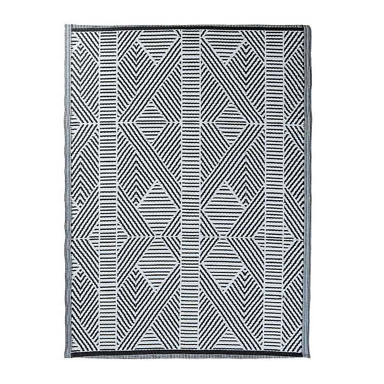Black and White Geometric Print Outdoor Rug, 5x7 | Kirkland's Home