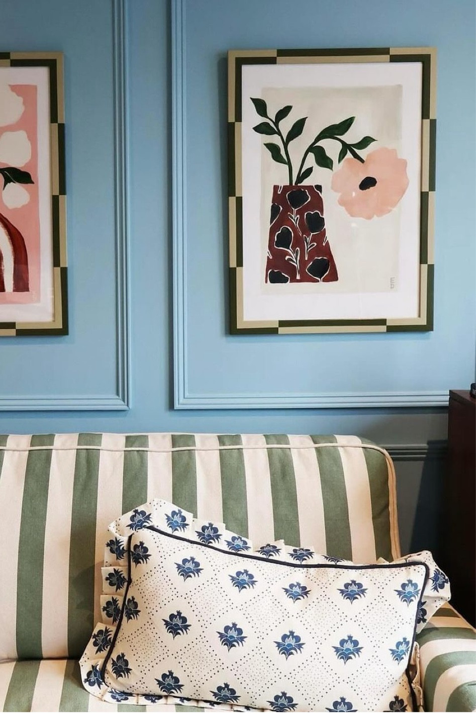 We didn’t design this room, but we sure love the vibe! A ruffled pillow really is setting the tone. Here are some of the ones hanging out in my @etsy cart!