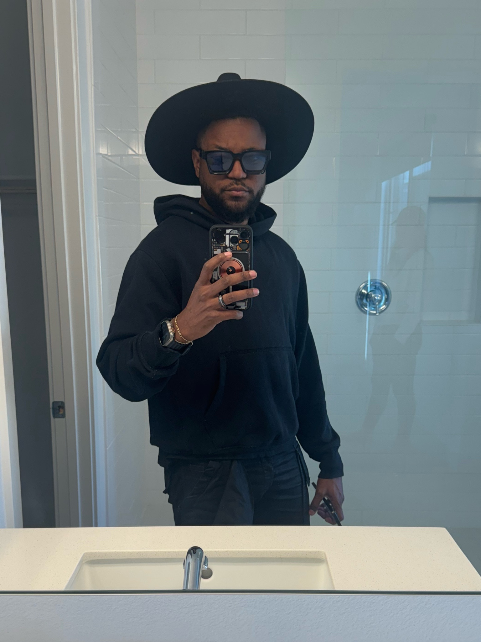 Dressing up a hoodie with a hat 

#LTKShoeCrush #LTKMens #LTKStyleTip