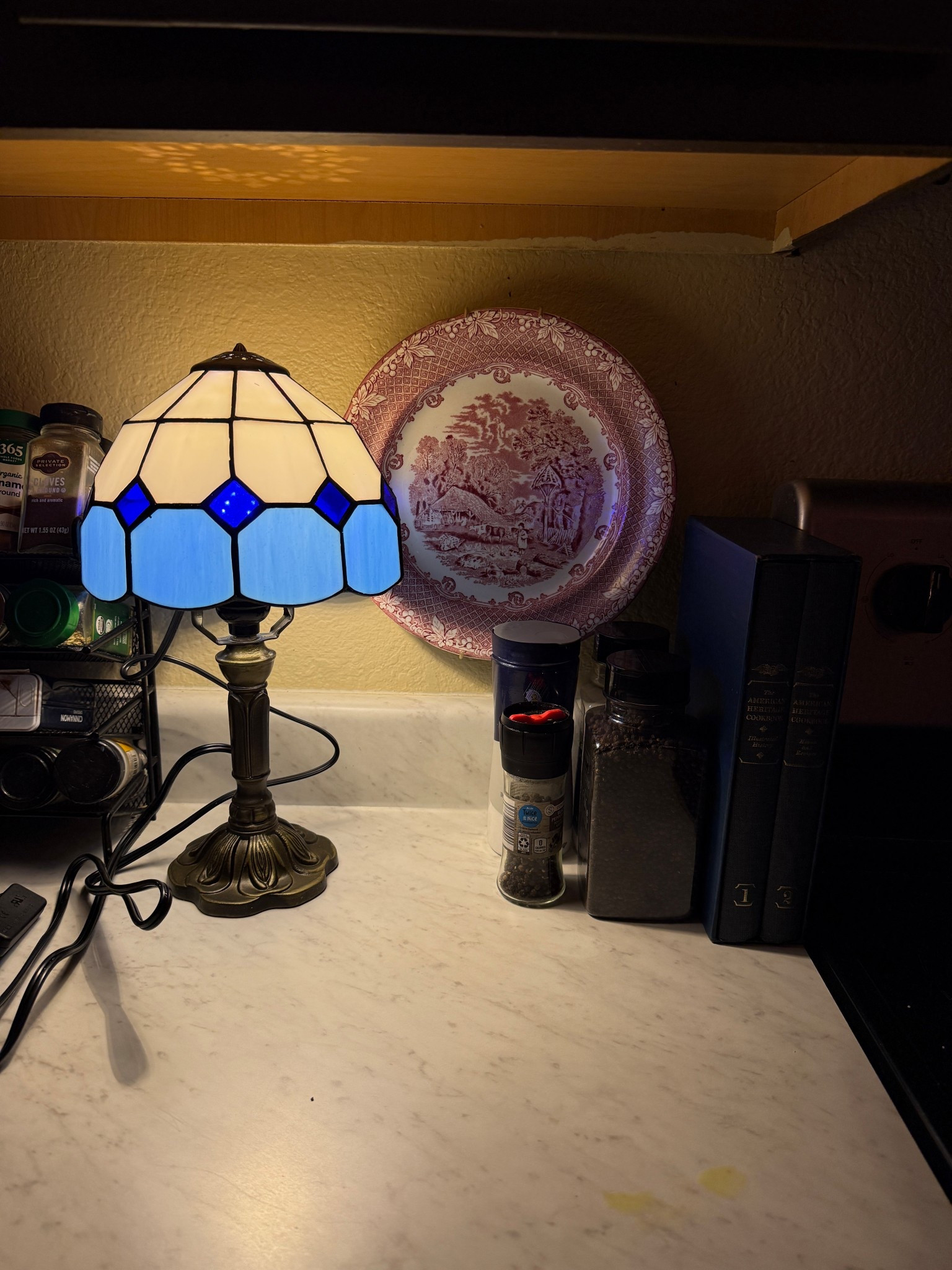 tiffany style lamp from amazon for $50 !! 



#LTKHome