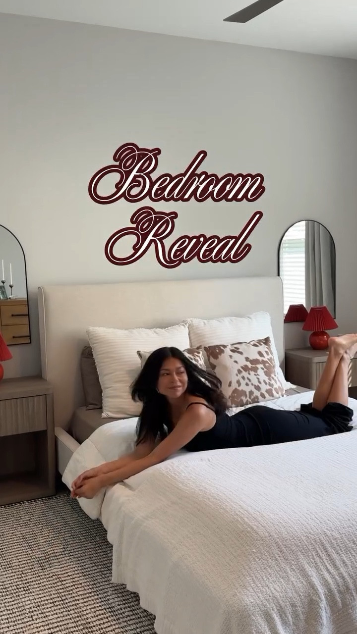 Bedroom reveallll!!! 💋🥂✨
Still on the hunt for the perfect art piece above the bed, but so happy with how it turned out!

I had the help and direction from @_organizeddesignbyj_ and she was SO helpful in turning my ideas and random Pinterest pins into a cohesive design. Definitely check her out for your design needs! ❤️

More to come as it comes together! Let me know what you think!

#bedroom #coolgirlbedroom #coolgirl #boygirlbedroom #boygirlapartment #apartmentdecorating #apartmenttherapy #nashvilleapartments #nashvilleapartment #nashvilletn #nashvilleinfluencer #nashvilleinteriordesign