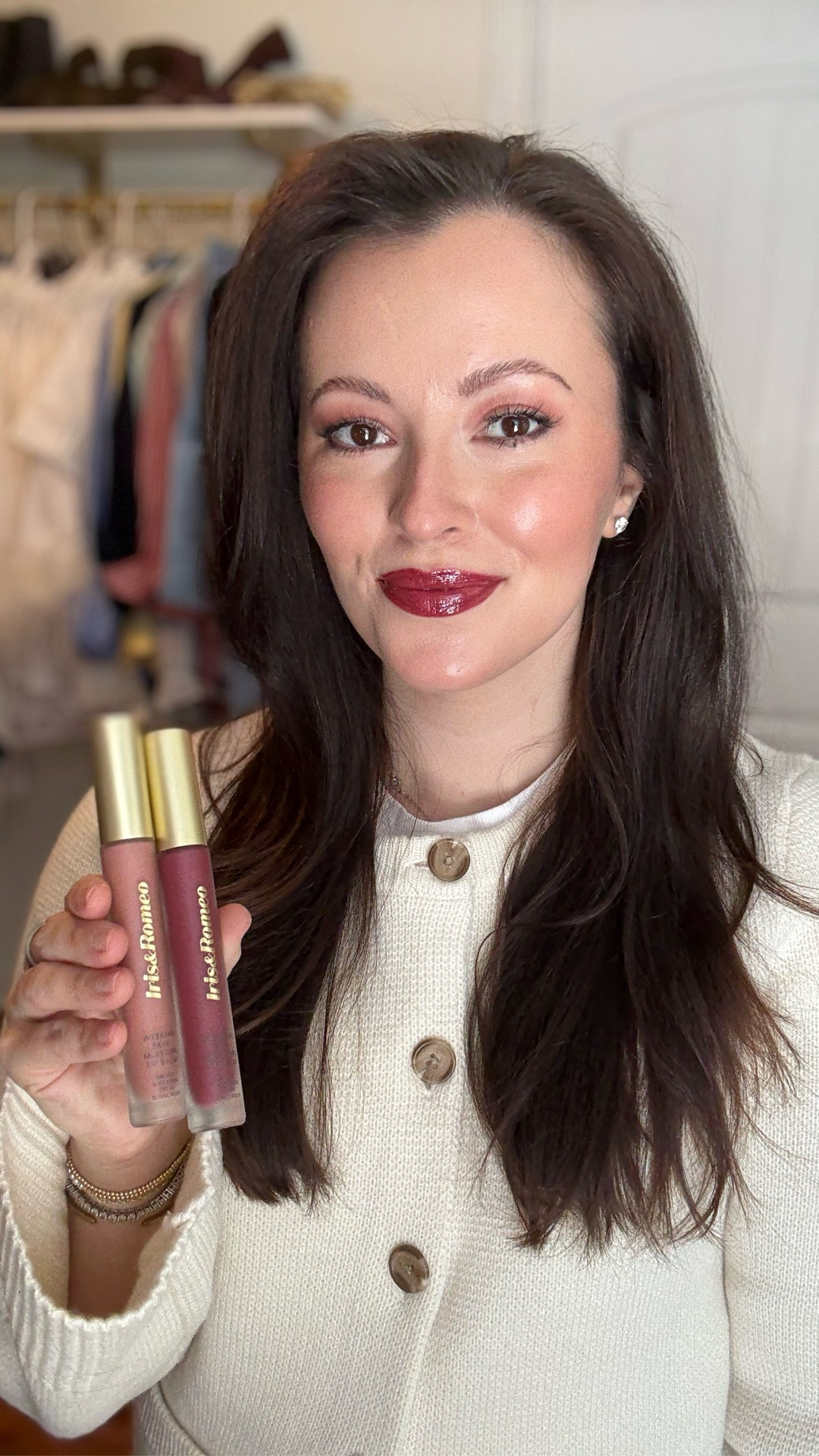 SPF Lipstick
Lip gloss with spf 30 and a velvet-like finish!
Colors: cameo & iconic are my fave 
#ltkbeauty 