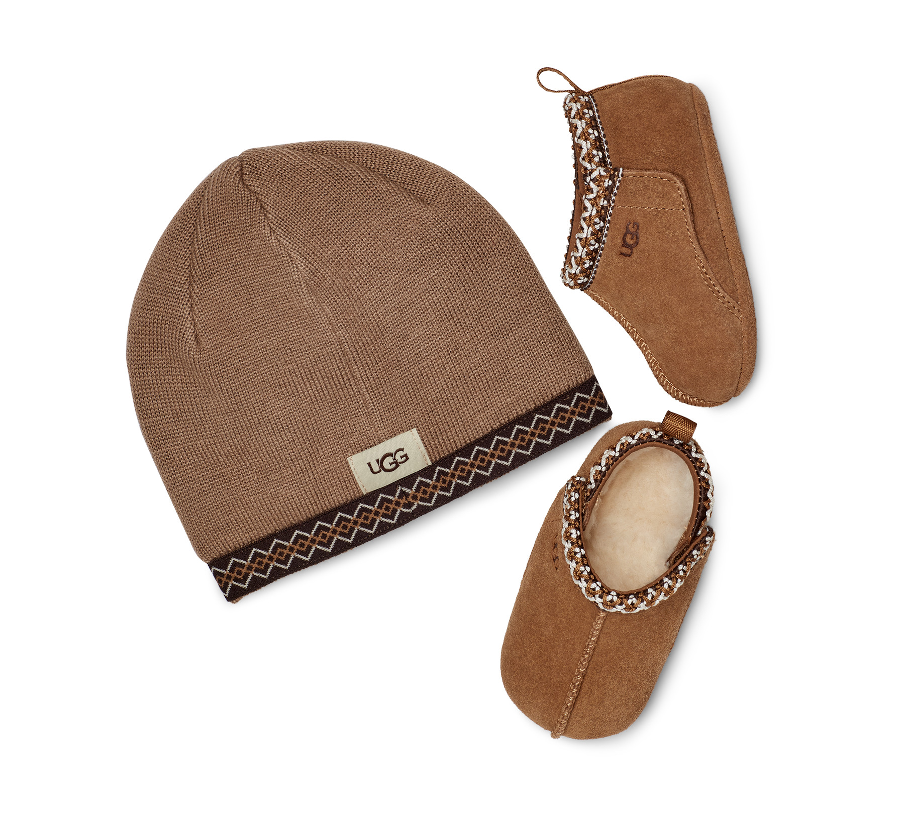 UGG® Tasman Slipper and Logo Beanie Set for Kids | UGG® UK | UGG (UK)