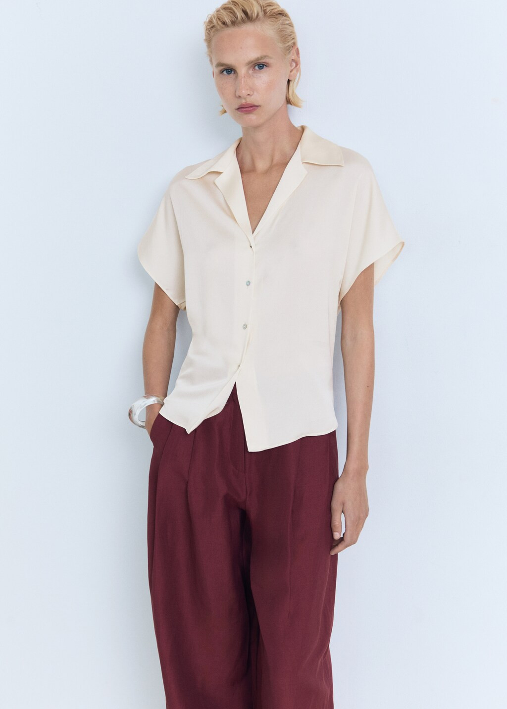 Short-sleeved satin shirt - Women | MANGO United Kingdom | MANGO (UK)