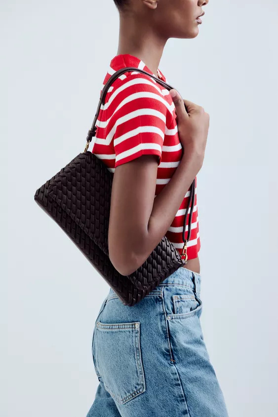 WOVEN BAG Burgundy Red Ecru | Zara US