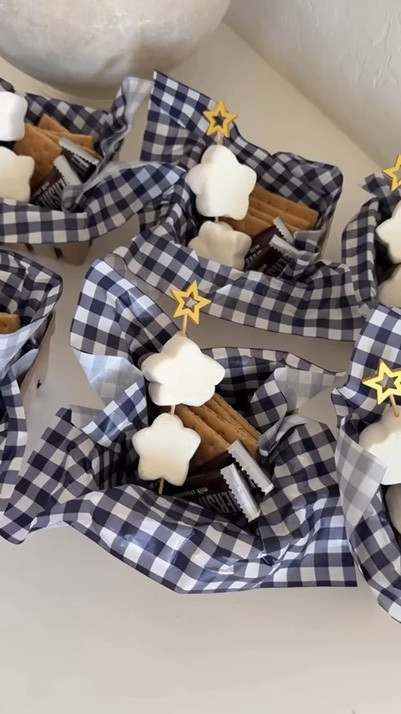 The cutest way to serve s’mores this summer✨🇺🇸

These individual s’mores are so easy to put together, easy to pass out, and make your dessert table look extra special. I used berry baskets, blue plaid wax paper, graham crackers, chocolate, and star-shaped marshmallows for the sweetest little patriotic touch. ❤️🤍💙

Perfect for your Fourth of July BBQ, backyard bonfire, or any summer get-together. ✨ Follow for Pinterest-worthy hosting ideas, party inspiration, and easy entertaining hacks you’ll actually use.

#4thOfJulyParty #PatrioticDessert #SummerHosting #4thofjulyfood #smore
