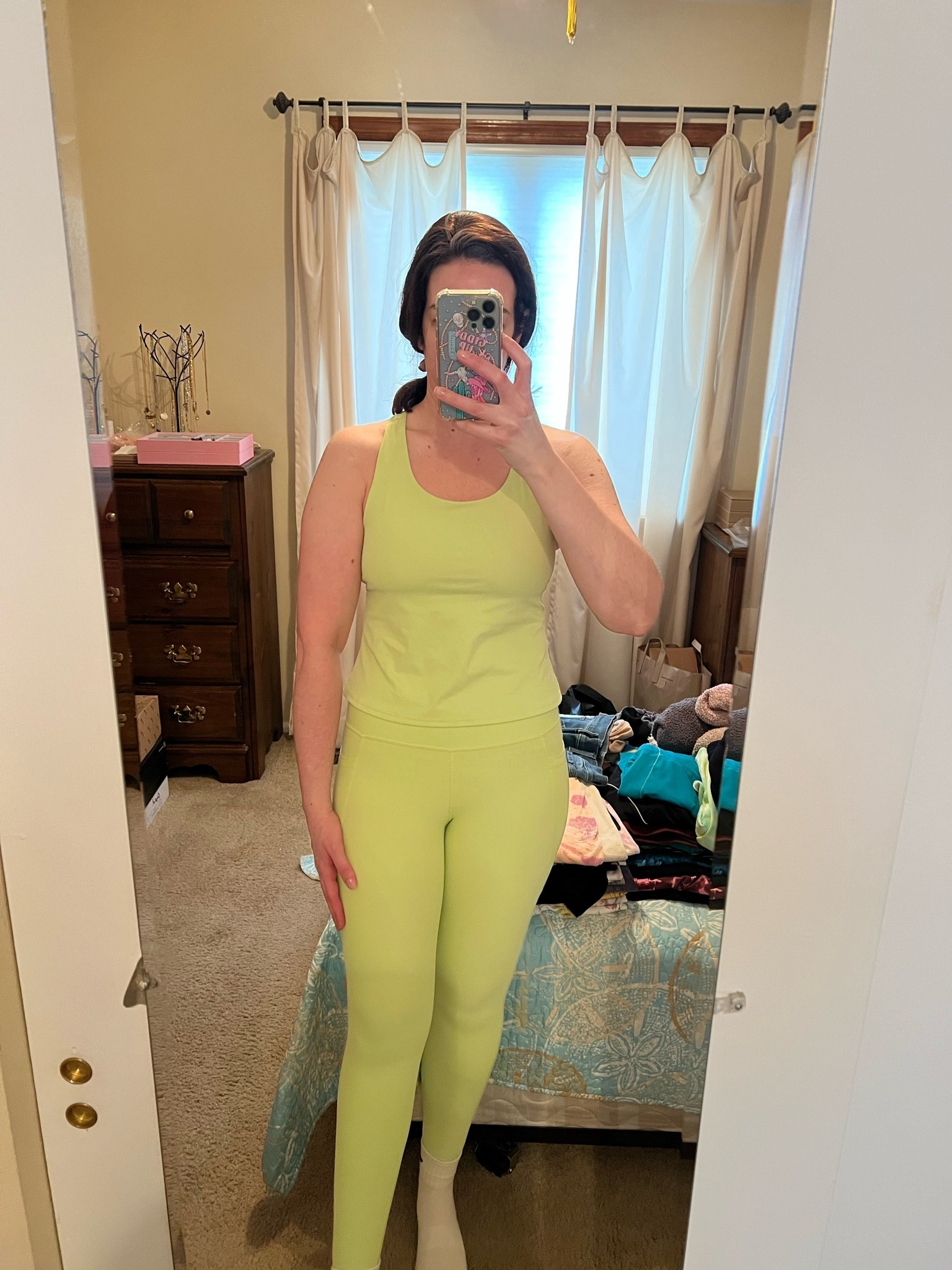 Lime green workout top (s). Lime green workout leggings (s). #workouttop #top #limegreentop #workoutleggings #leggings #limegreenleggings #fitnessgear #activewear

#LTKootd #LTKfitnessgoals #LTKActive