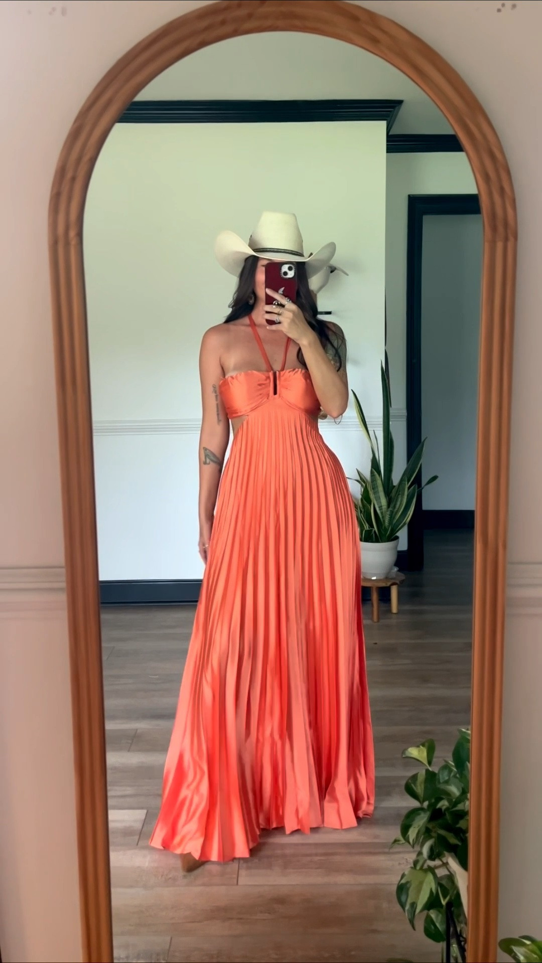 This dress is so stunning! Still available in all sizes, I’m wearing xs. Code LORILYNN35 for 35% off or code LORIG30 for 30% off

#LTKootd #LTKgrwm #LTKSeasonal
