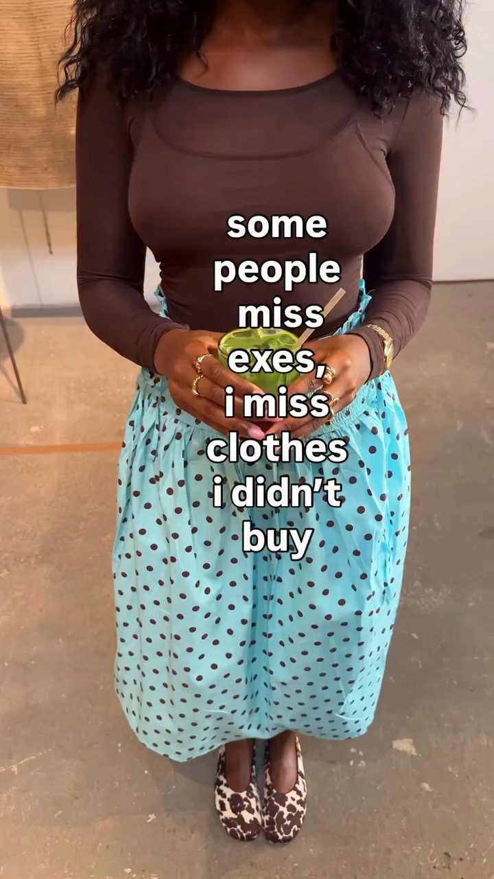 my clothes would never leave me for someone else 😍😍

#clothes