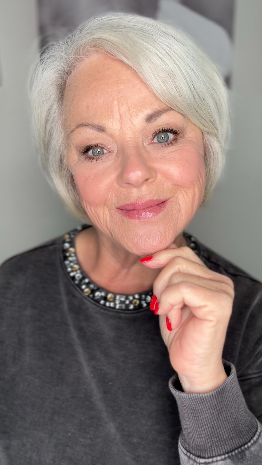 Sunday makeup is usually super casual for me, and today was no different. Lots of cream products for that soft, natural finish — they never fail me. And yes, I’m still obsessed with the Laura Mercier Caviar Shadow Sticks. Have you tried them? They’re truly amazing!

#LTKFindsUnder50 #LTKOver40 #LTKBeauty