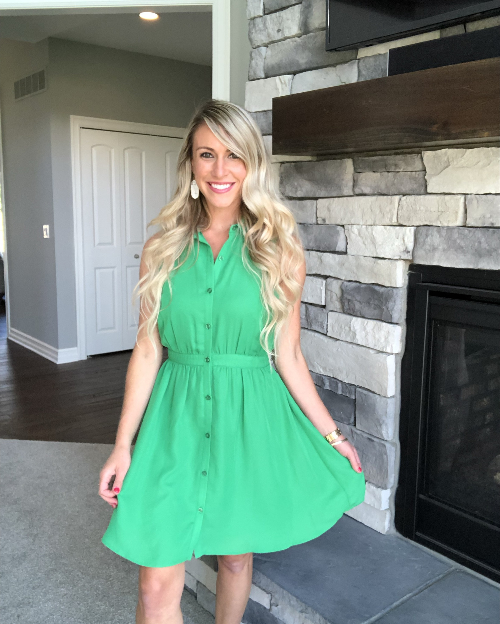 Adorable green button up LC collar dress that is perfect for every day style and is also great for work!



Summer, spring, wedding guest, work attire, business wear, colorful, affordable, poshmark, LC Lauren Conrad, kohls, sale 

 #LTKSaleAlert #LTKFindsUnder50 #LTKStyleTip