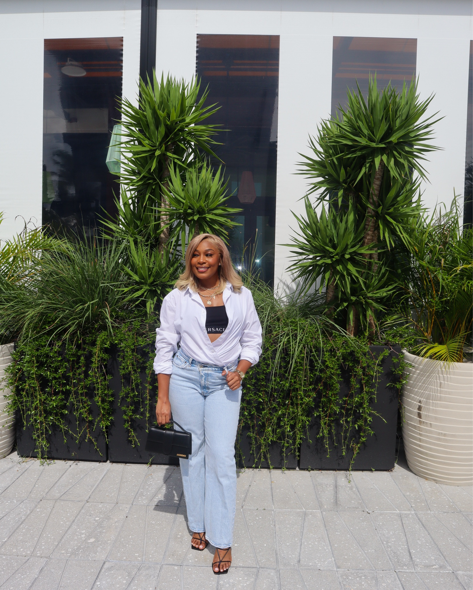 When simplicity meets style, it’s all about how you pull it together! Effortless but elevated. I crossed over my regular button down shirt for a more stylist look. 

#LTKStyleTip #LTKFindsUnder100