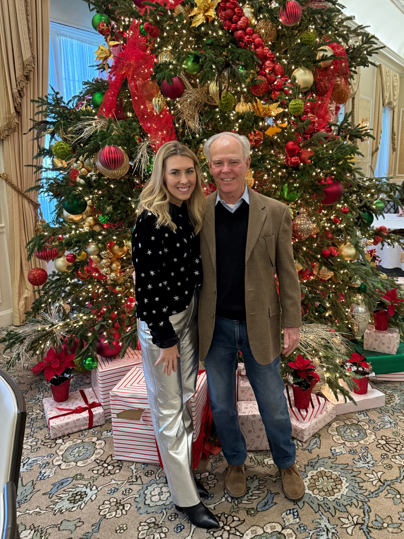 Cute holiday outfit!

#LTKWorkwear #LTKParties #LTKSeasonal