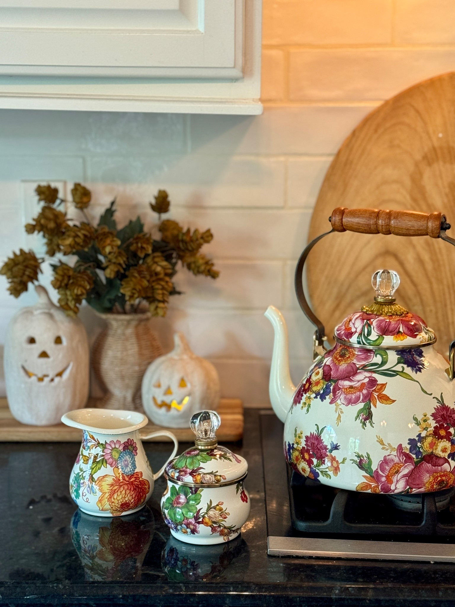 The prettiest tea kettle, cream and sugar from Mackenzie Childs 🌸🍃 (creamer & sugar currently sold out, but see other option below)

Ps: I bought the 3 QT which is huge. A 2 QT would’ve been perfect. 

Pumpkins in background are the Tiny & Mini Artisan from PB

Note: Mud Pie woven vase is 15% off with code JOYFUL15

Mackenzie-Child’s Flower Market Collection, tea kettle, tea pot, floral teapot, floral tea kettle, cream & sugar, tea set, floral teapot set 


#LTKHome #LTKParties