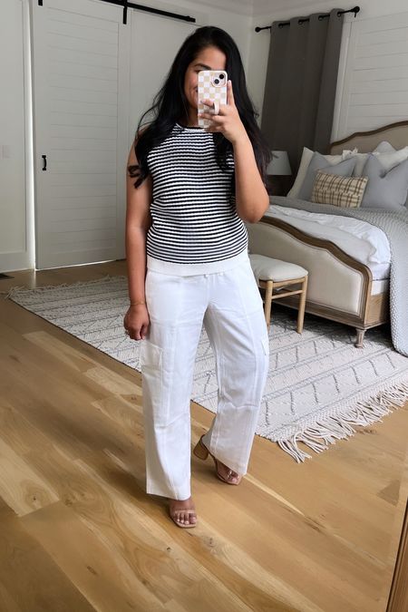 @walmart has done it again! These cargo pants are a winner ⭐️. They’re so easy to style. You can dress them up or down and they feel like you’re wearing pjs! I’m wearing a size small and they fit TTS #walmartpartner @walmartfashion #walmartfashion @walmart #liketkit @shop.ltk 

#LTKFindsUnder100 #LTKSaleAlert #LTKStyleTip