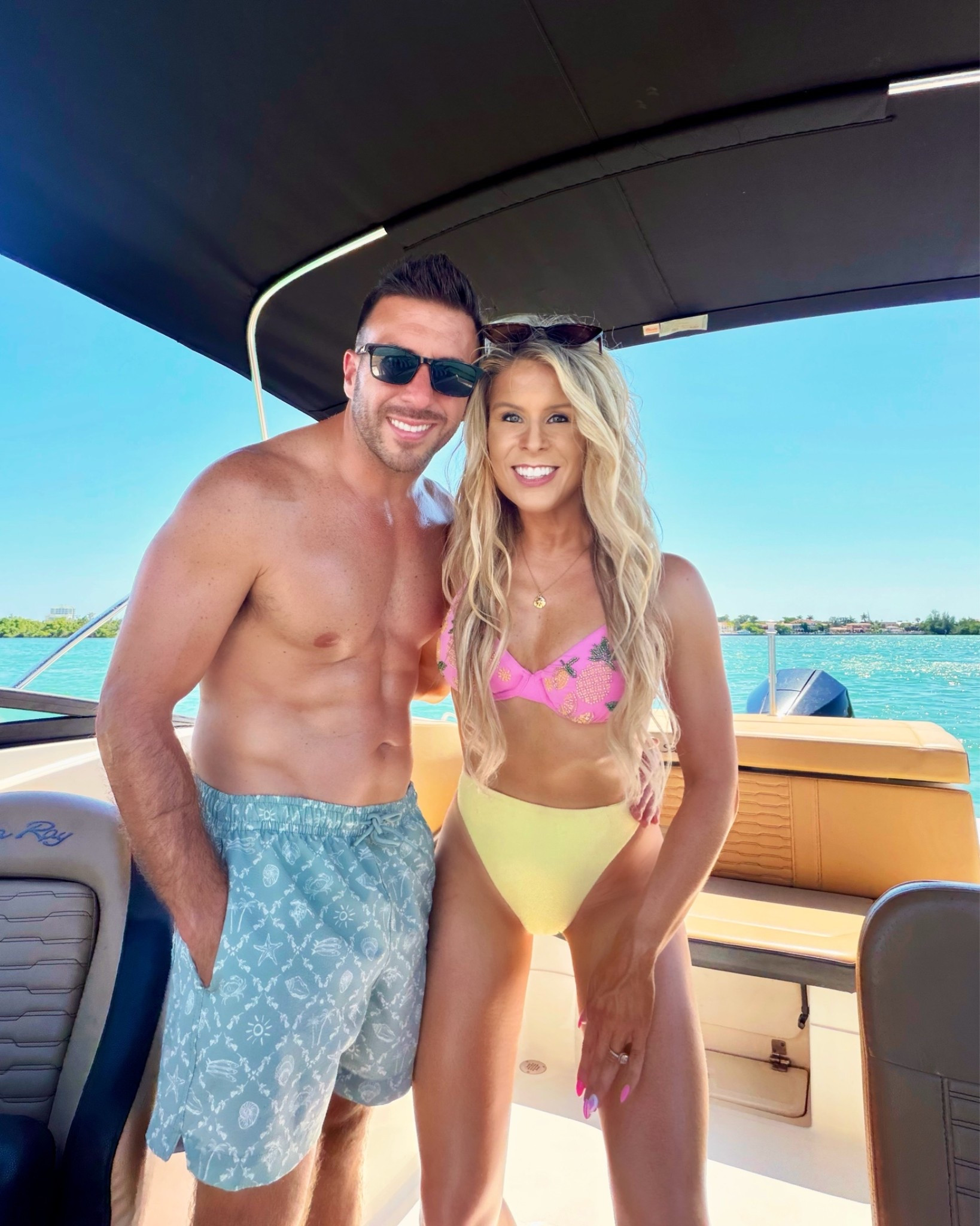 Pink underwire bikini top with pineapple sequin design + butter yellow highwaisted bikini bottoms! (I mixed + matched bikini sets!)

Pink bikini, yellow bikini, highrise bikini bottoms, swimwear, swimsuit, swim trunks, beach outfit, vacation outfit, boat outfit, pool outfit, resortwear, resort outfit ￼

#LTKSwim #LTKootd #LTKTravel