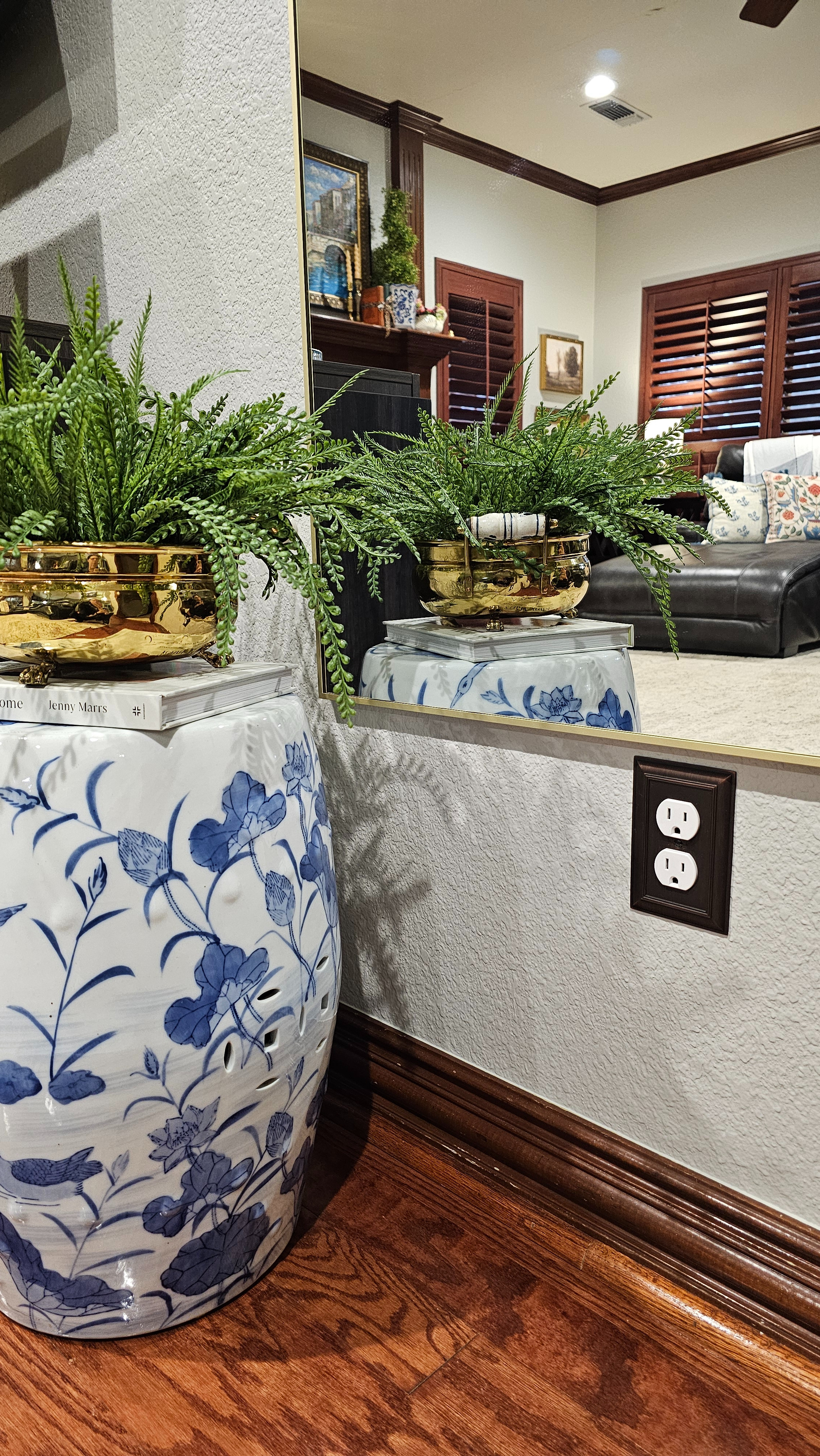Spring Living Room Decor - Blue & White Decorating 


#chinoiserie #blueandwhitedecor #spring #springdecor #homedecor #uniquelylesa 

 #LTKSeasonal #LTKHome