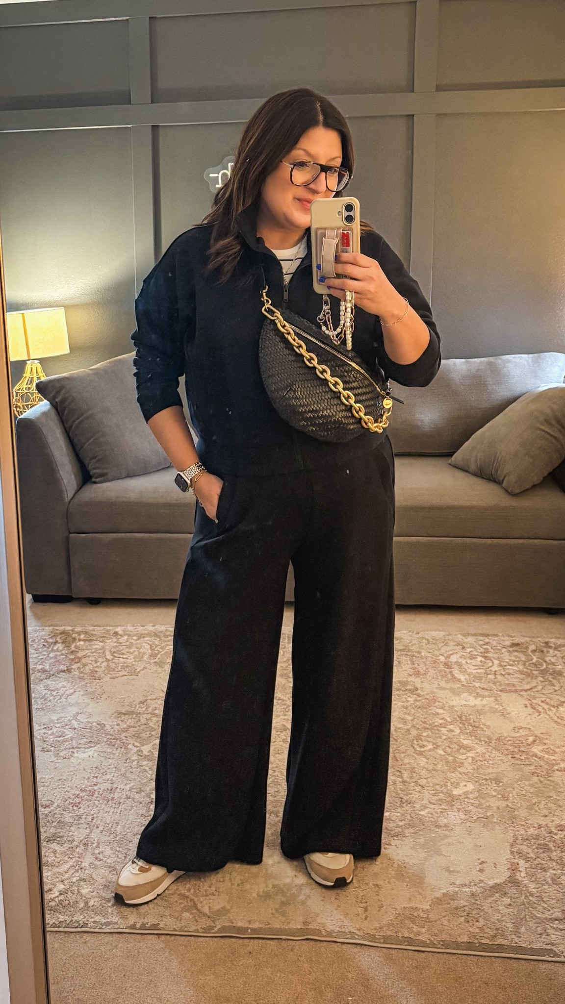 Today’s #ootd for selling concessions at a wrestling tournament. Wearing XL in both pieces. Code LESLIXSPANX gets you 15% off + free shipping for new customers  

#LTKMidsize #LTKOver40 #LTKootd