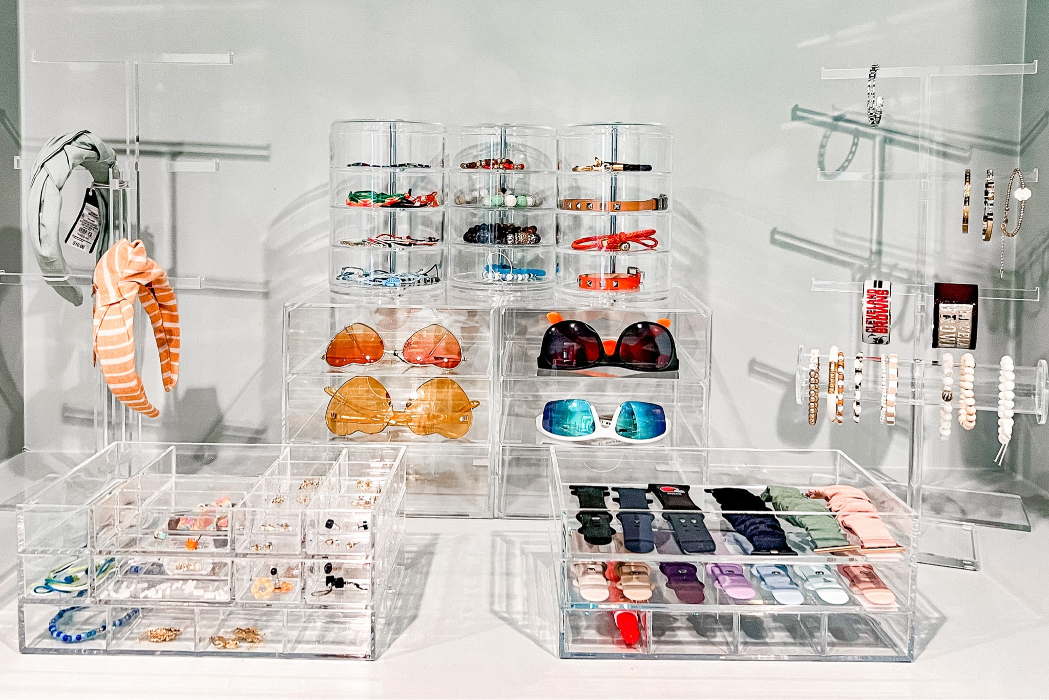 Clear acrylic accessory containers and stands make it super easy to find all the things during those busy school mornings!💍💎🕶️🎀

#LTKfamily #LTKkids #LTKBacktoSchool