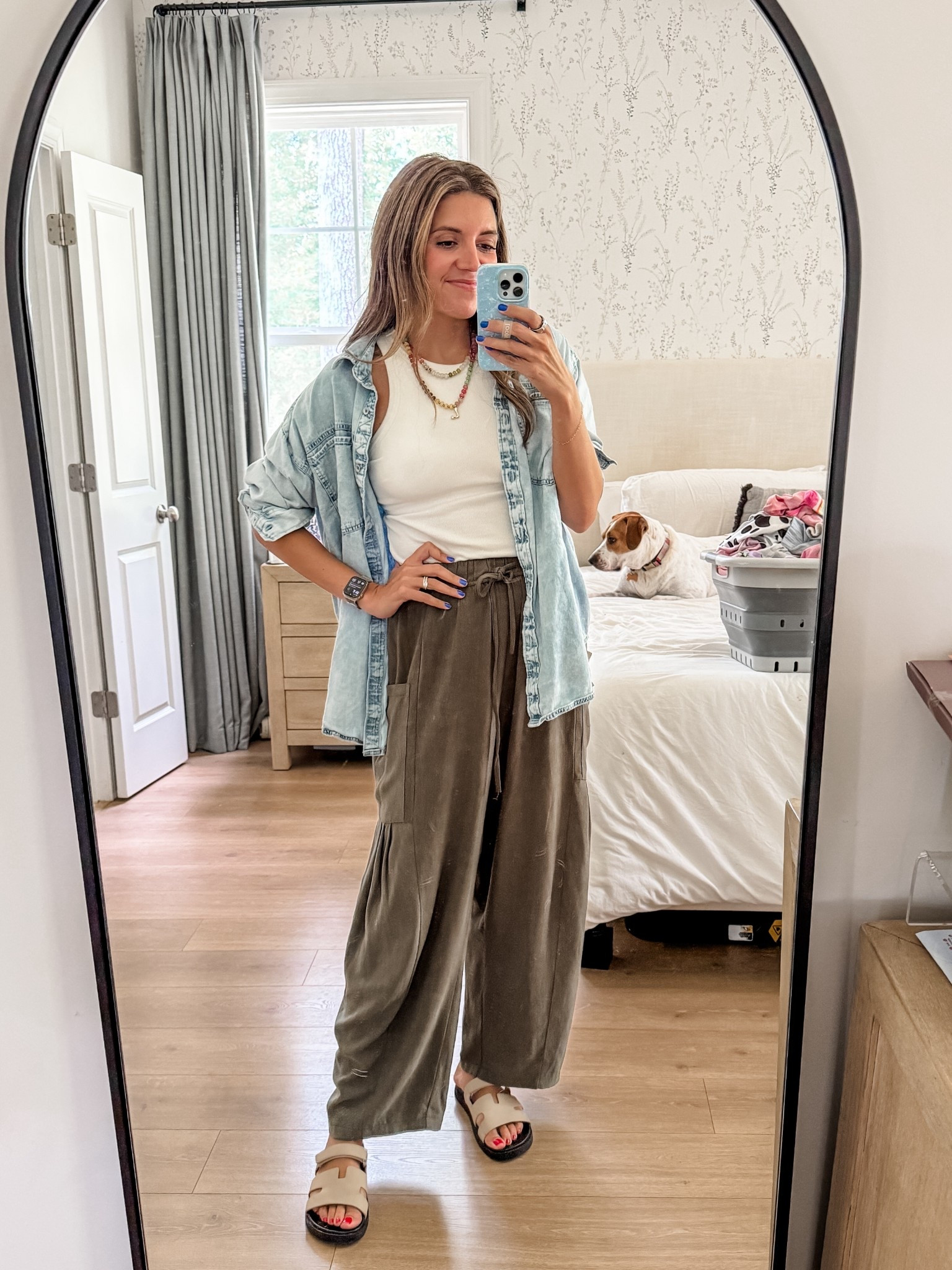 Easy fall outfit for moms. Built in bra tank, wide leg pants, chambray top. 

#LTKOver40 #LTKStyleTip