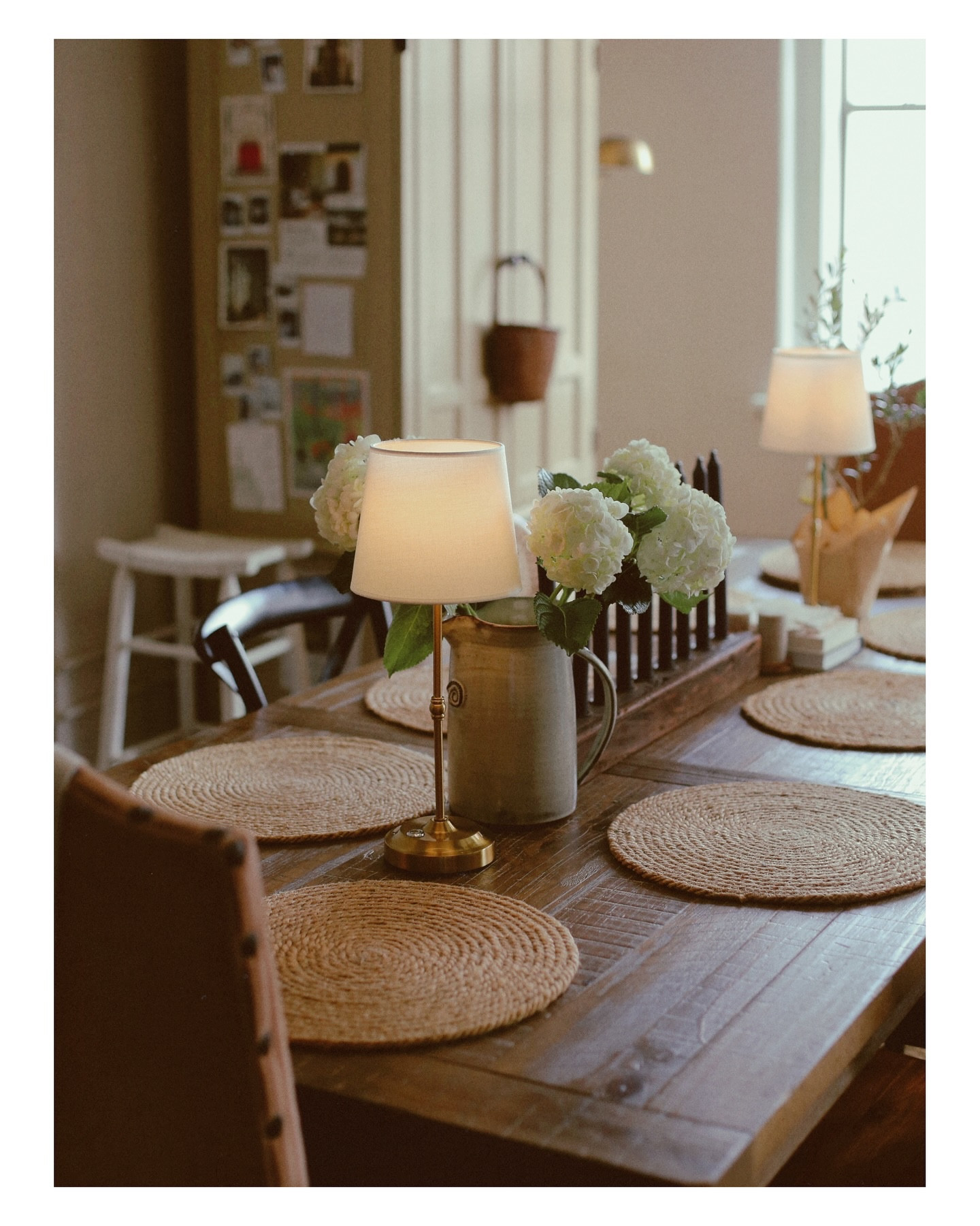 Dinner party at my place?🧈🍽️🥖