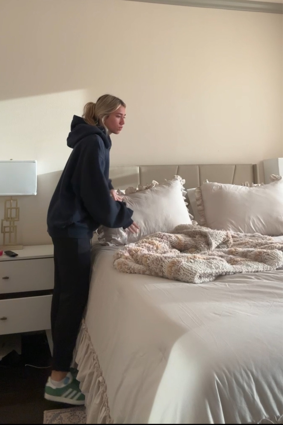 I got the king size for my queen bed, color wheat!