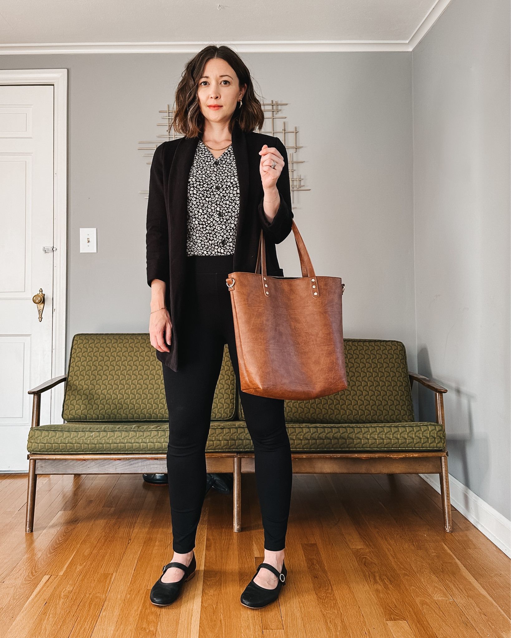 Work outfit idea with skinny black pants. Fit is TTS. Top is from BYTAVI. Earrings are Sela Designs  