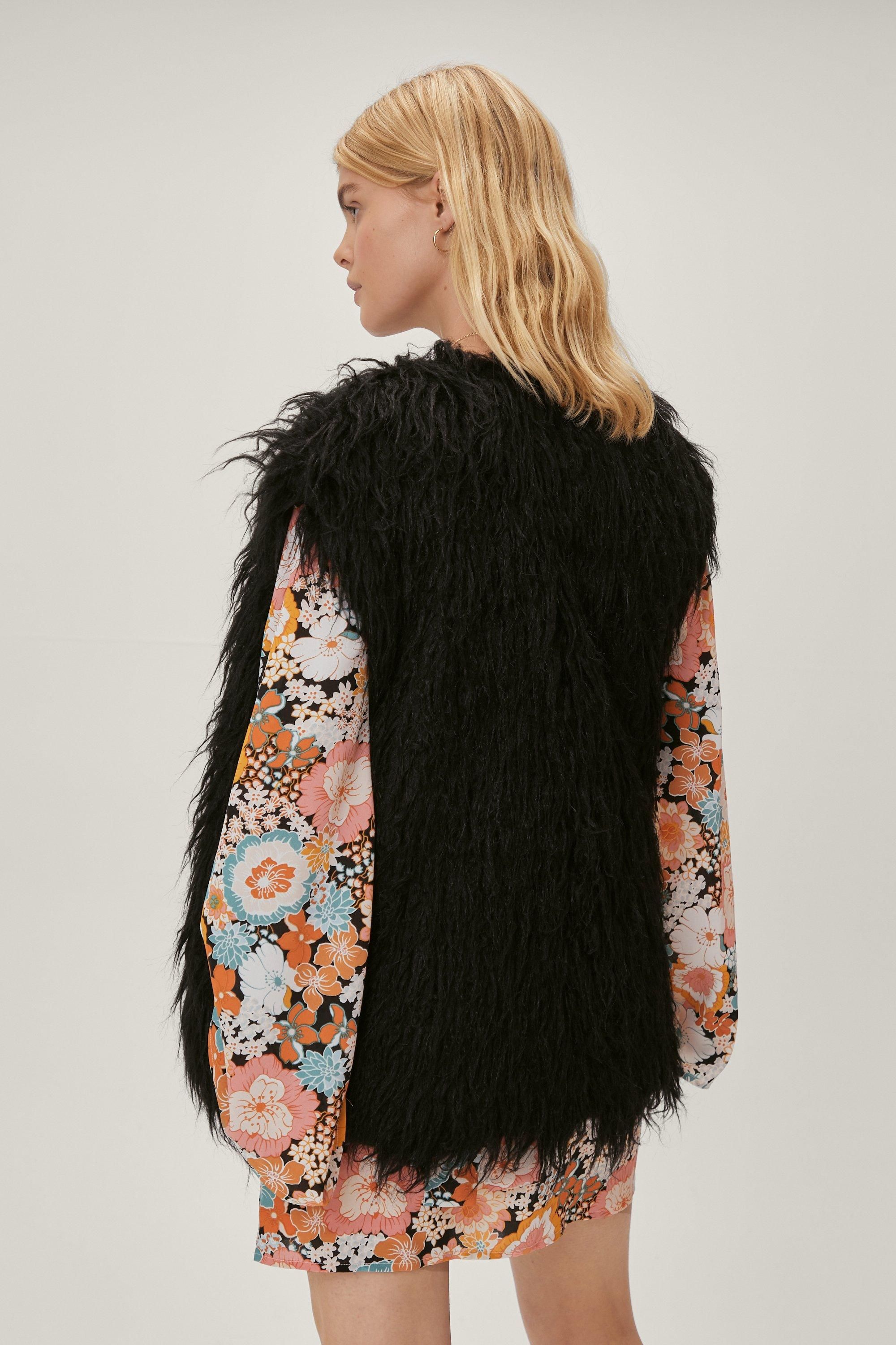 Petite Faux Fur Vest Jacket | Nasty Gal (US)