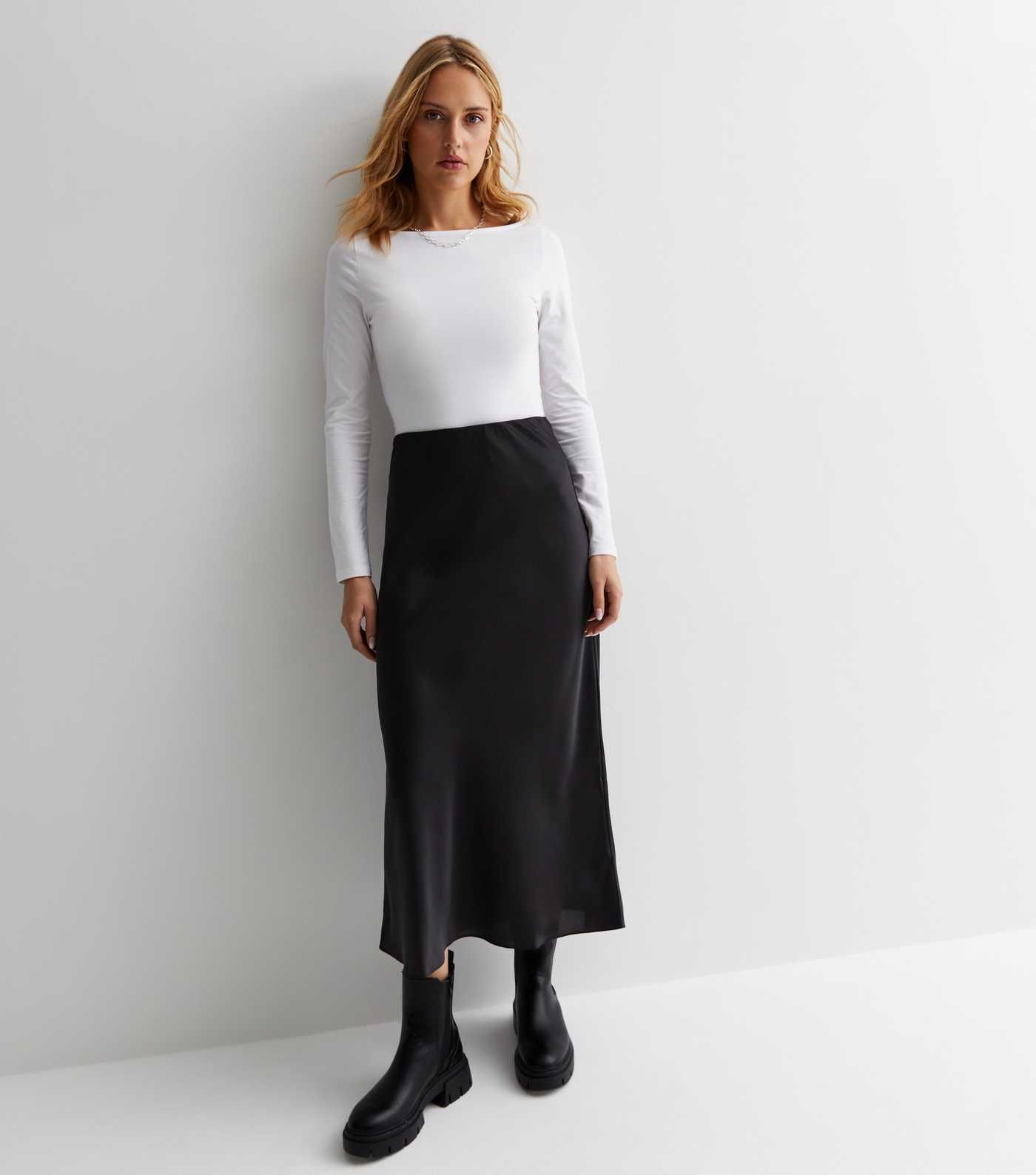 Black Satin Midi Skirt
						
						Add to Saved Items
						Remove from Saved Items | New Look (UK)