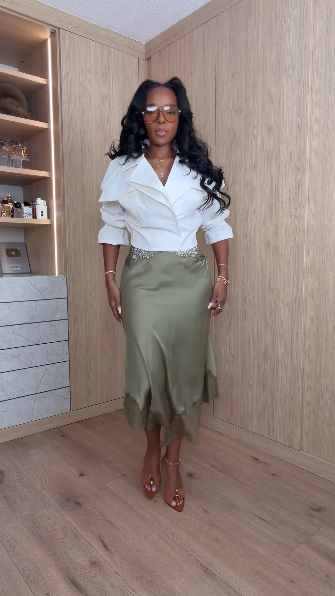Scroll to shop! ✨ Everything from this look is linked below. 👇🏽    

Wearing: Size Small | 5’4” | 140 lbs | Denim 2 Long

📲   Download the FREE LTK app & follow me (@kirasfashionfinds) to shop all my daily finds.  #LTKootd #LTKPetite #LTKU