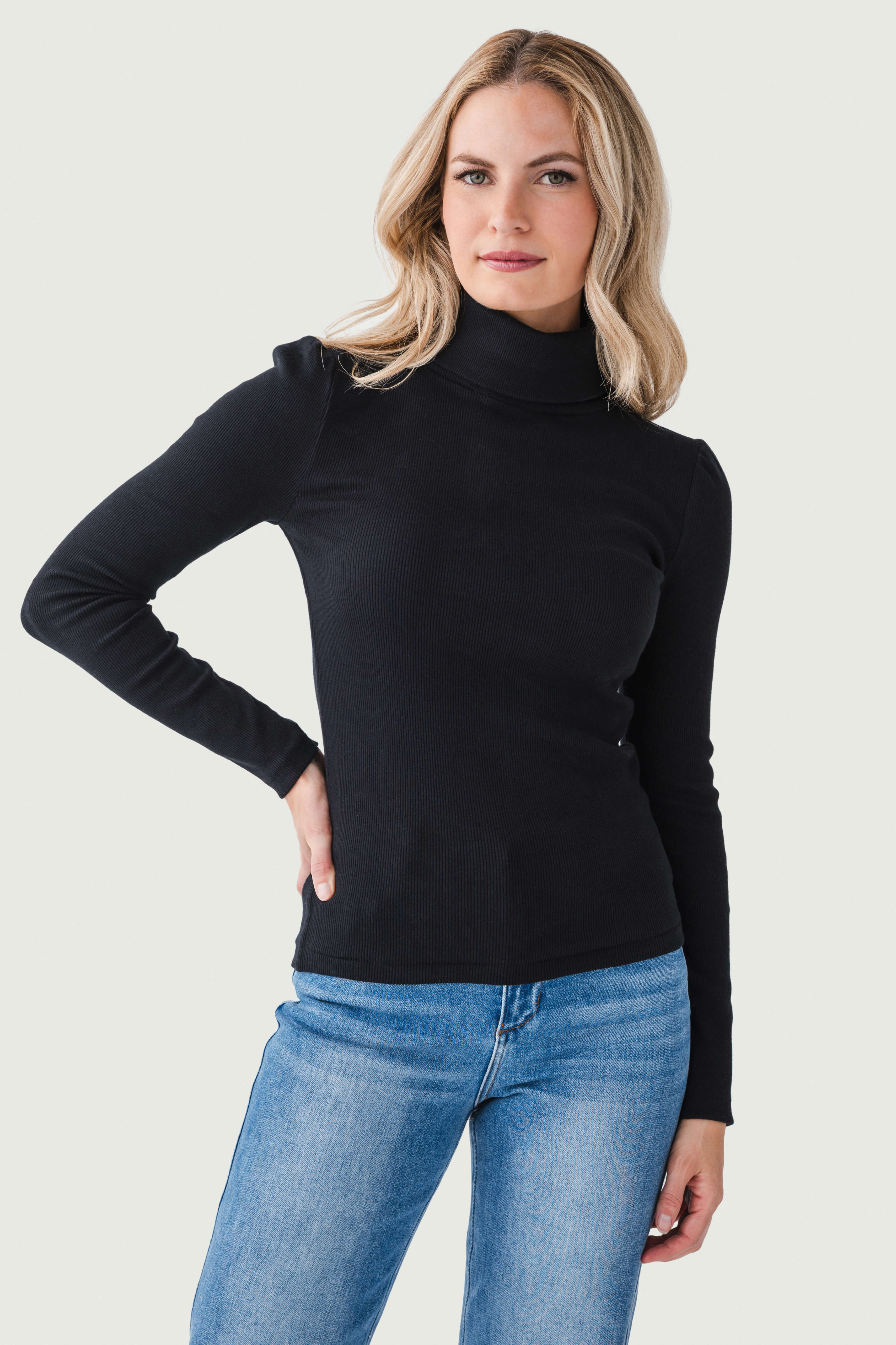 RD Style Tunira Turtleneck Top | Social Threads