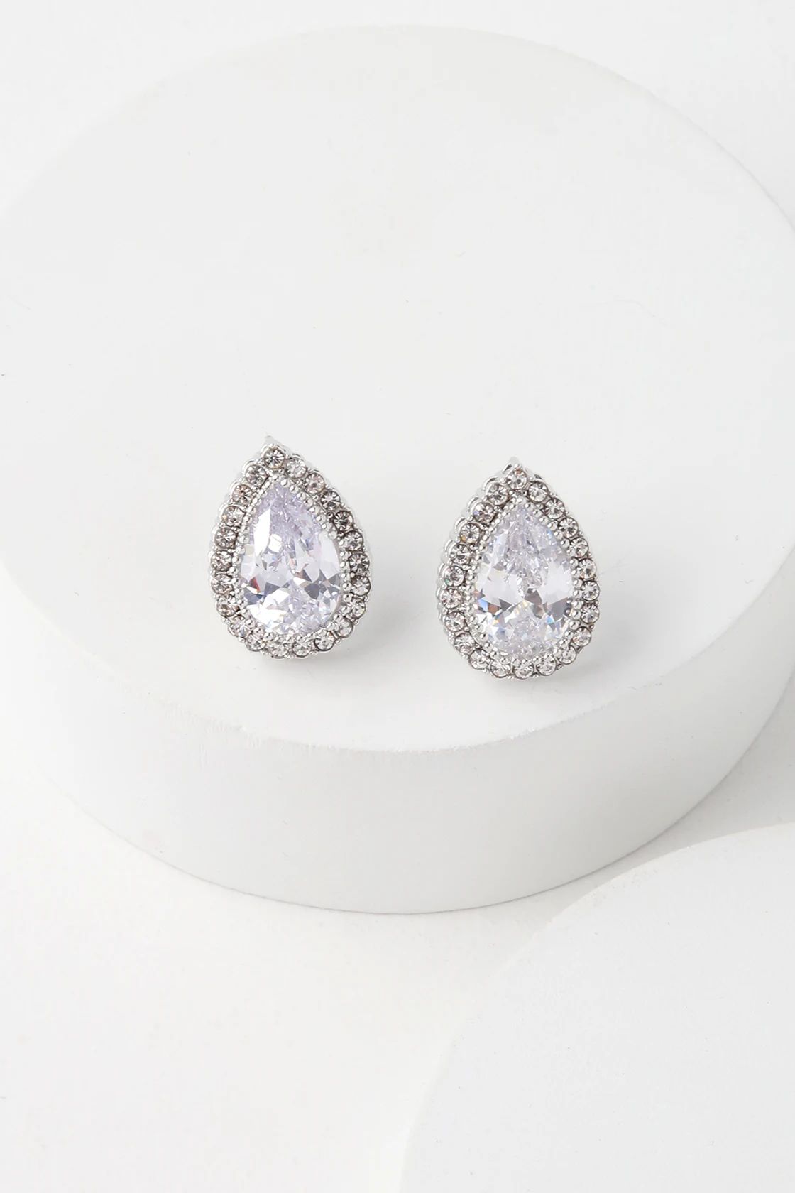 Heart of the Matter Silver Rhinestone Earrings | Lulus (US)