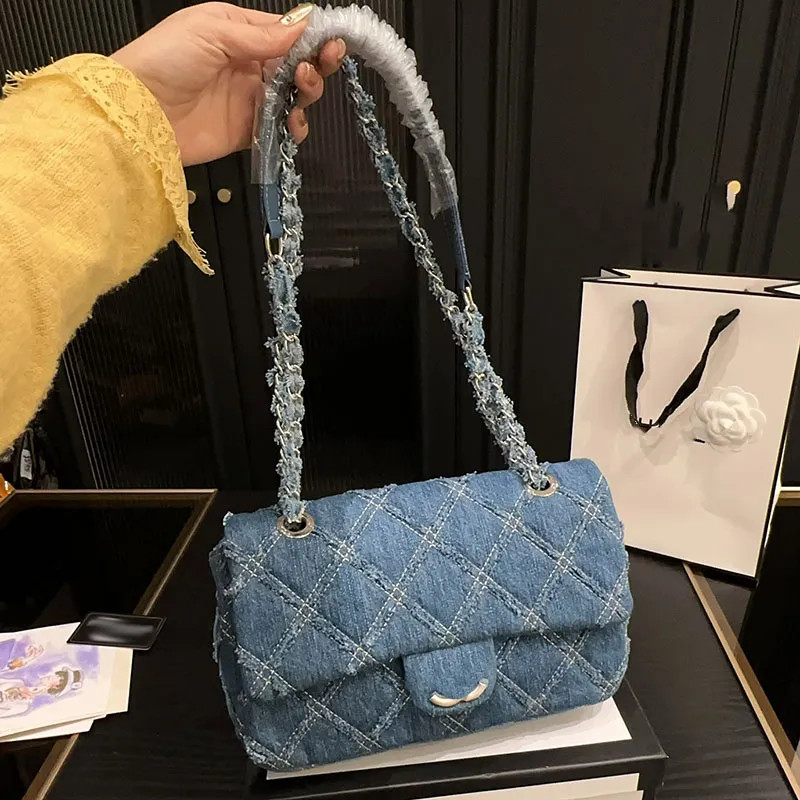 Save Big on Bulk Preppy Brands CF Wool Woven Chain Bag Designer Lady Shoulder Bag Tweed Clamshell... | DHGate