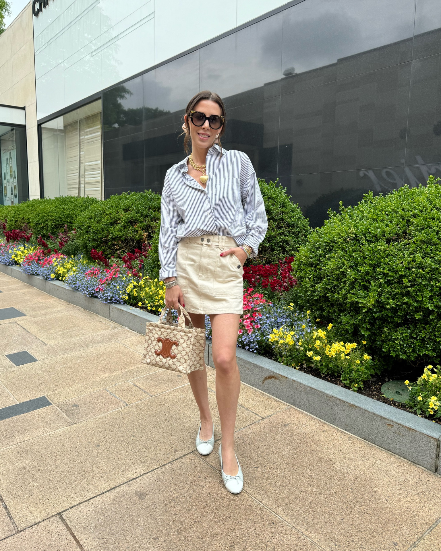 Casual Spring outfit for work or lunch and shopping. 


#LTKstyletip #LTKfindsunder100 #LTKfindsunder50
