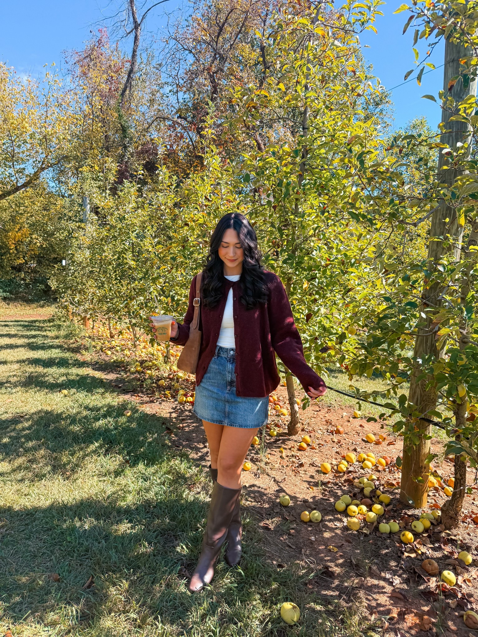 Apple Pickin’ 🍎

H&M Burgundy cardigan size medium 
Target denim skirt size 6
Target boots size 8.5


#LTKFindsUnder50 #LTKStyleTip #LTKSeasonal