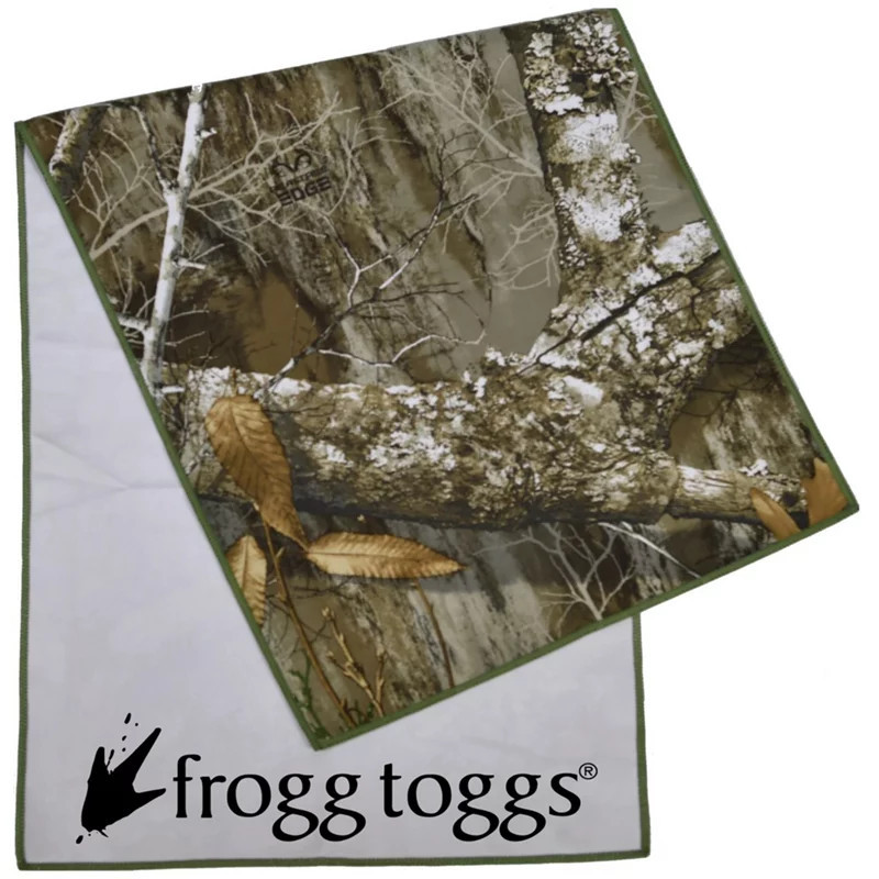 Frogg Toggs Chilly Pad PRO Microfiber Cooling Towel Green Dark - Camping Accessories at Academy Sports | Academy Sports + Outdoors