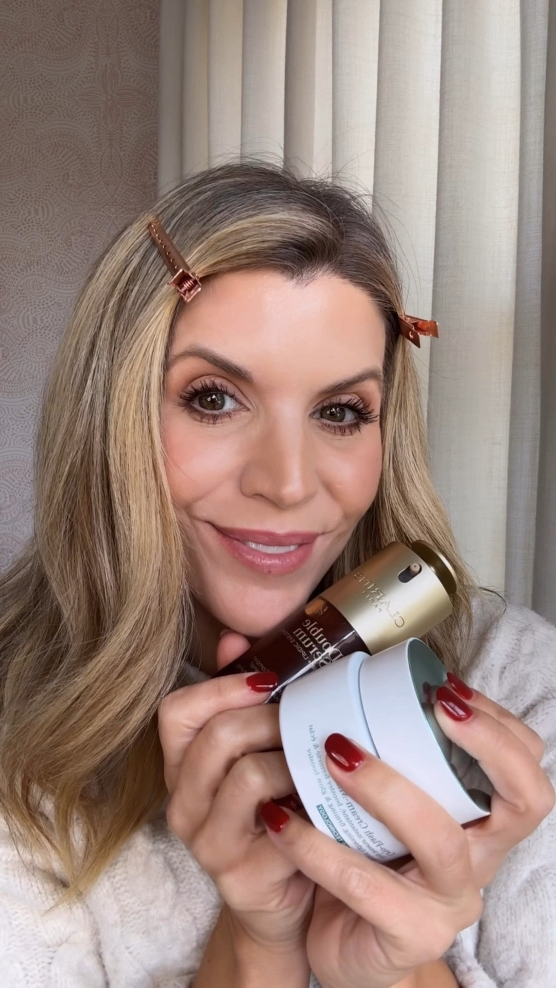 My go to @clarinsusa products are included in the @sephora Savings Event happening now! My most used skincare product (other than sunscreen) goes to Clarins Cryo Flash Mask. It’s a daily mask that I start most mornings with! Helps to tighten pores, depuff, evens the skin tone and adds a little glow. 

Instant Eyelift is my eye cream that I use daily, which helps to reduce darkness and puffiness and sits perfectly under makeup.  

The mew and  improved Double Serum is helps to smooth the complexion, boots radiance, tighten pores and evens the skin tone!  It packs a little glow and should be used day and night. In the AM you’ll apply the Double Serum before sunscreen. #clarinspartner #sephorapartner #sephora #sephorahaul

PS: If you haven’t already, join Sephora’s Beauty Insider program to unlock exclusive perks with your purchases!
