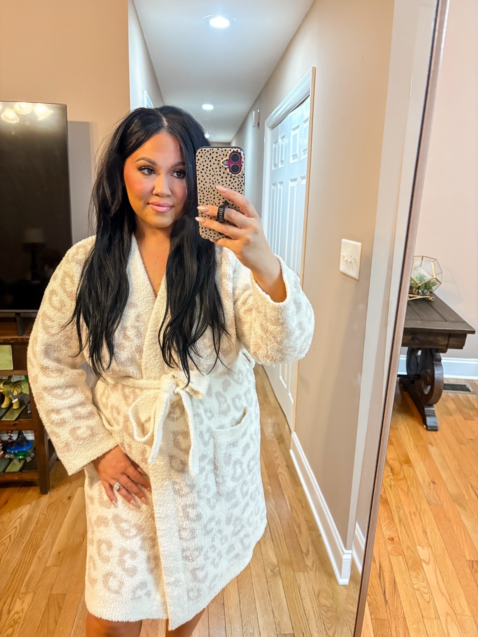 Ok ladies I’ve tried a lot of robes in my life I literally live in them at home and when I say this is the best one it really is! It’s so soft , quality and worth every dollar! I am going to gift these this year during the holidays ! I’m wearing an XL in color : CREAM/STONE 🐆

#LTKselfcare #LTKHome #LTKMidsize