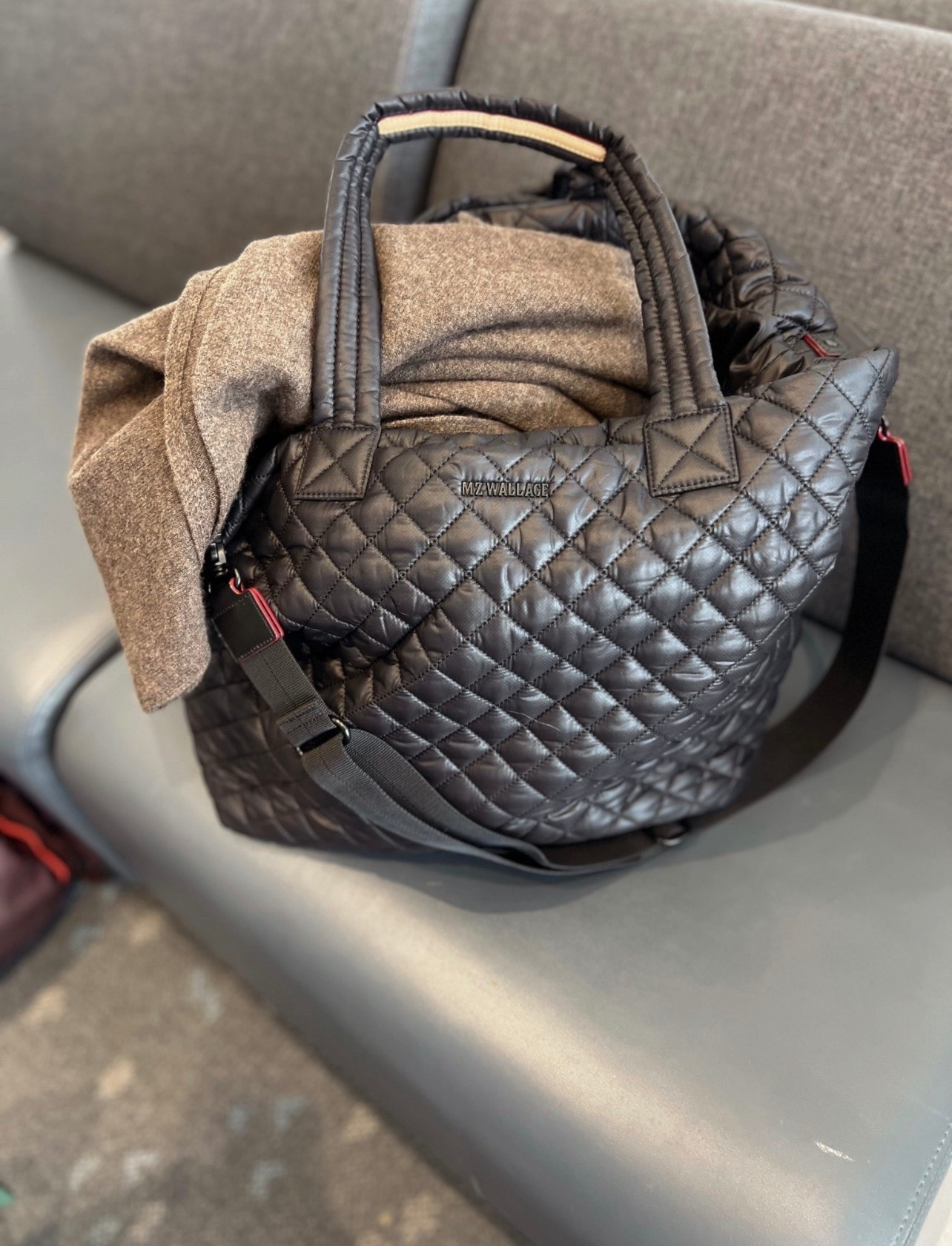  ✨Tap the bell, save and ❤️ for over 40 fashion, midlife style, midsize fashion and luxury looks for less. 

Big enough for travel days, gym stops, and everyday life… but still polished enough that it doesn’t feel like you’re carrying a giant diaper bag.

Lightweight. Structured. And it holds everything without losing its shape.

This is the kind of piece that makes life easier while still feeling elevated.

Also linked a look for less version too!

👑"Helping you look good, feel good!" - Lindsey Denver

Spring looks, Midlife style for real women who want to feel confident again. Over 40 fashion and over 50 style that works with changing bodies, perimenopause shifts, and real life. Think midsize fashion, Gen X style and up, body confidence, and mom outfits that feel polished, comfortable, and elevated...because style over 45 and over 50 should feel effortless, not stressful. 


Follow my LTK @Over40andmidlife on the @shop.LTK app to view this post and get my exclusive app-only content!

#liketkit #LTKMidsize #LTKOver40 #LTKTravel
@shop.ltk
https://liketk.it/5ZowH