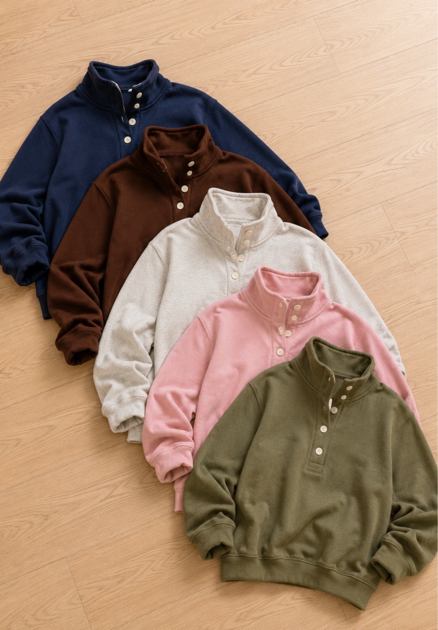 These remind me of Aerie! They sold out last year and now they’re back in stock… on sale for $14!

#LTKSaleAlert #LTKootd #LTKSeasonal
