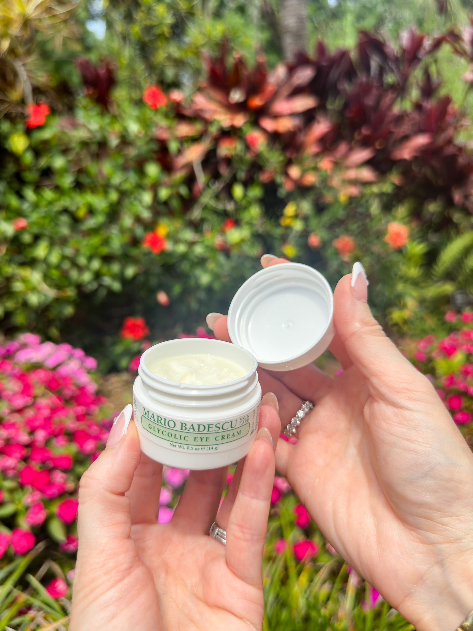 Say goodbye to tired eyes with the Mario Badescu Glycolic Eye Cream 🌿✨! This gentle yet powerful formula smooths, hydrates, and brightens the delicate under-eye area 👁️💫. Wake up to refreshed, radiant skin every morning—because bright eyes never go out of style! 🌸☀️

#MarioBadescu #EyeCream #BrightEyes #HydratingSkincare #GlowingSkin #UnderEyeCare #SkincareEssentials #BeautyRoutine #LTKBeauty #AmazonBeauty #SelfCare #SkincareLover #HealthySkin #RadiantEyes #BeautyMustHave 

 