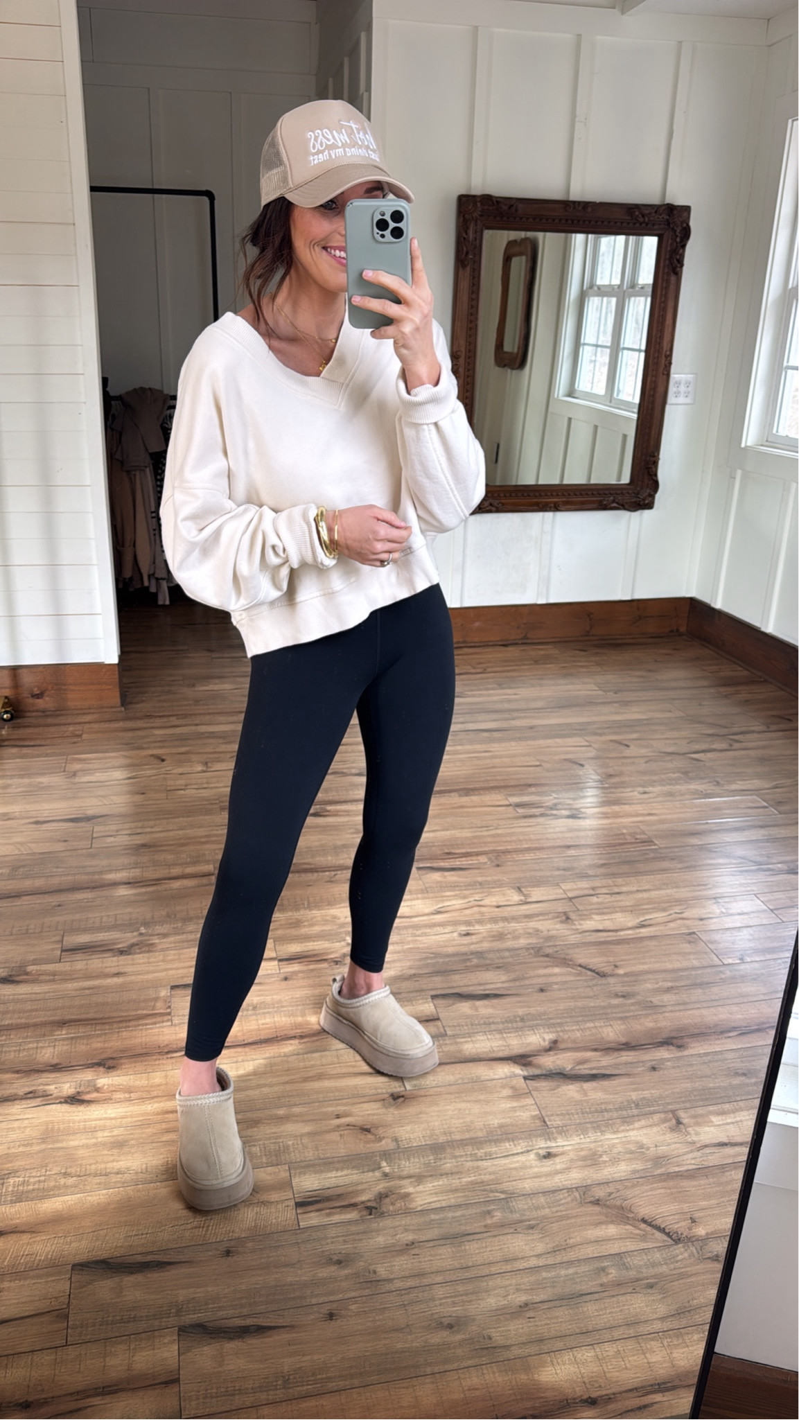 Perfect loungewear fit, loving how easy and cute it is.

#LTKStyleTip #LTKSeasonal