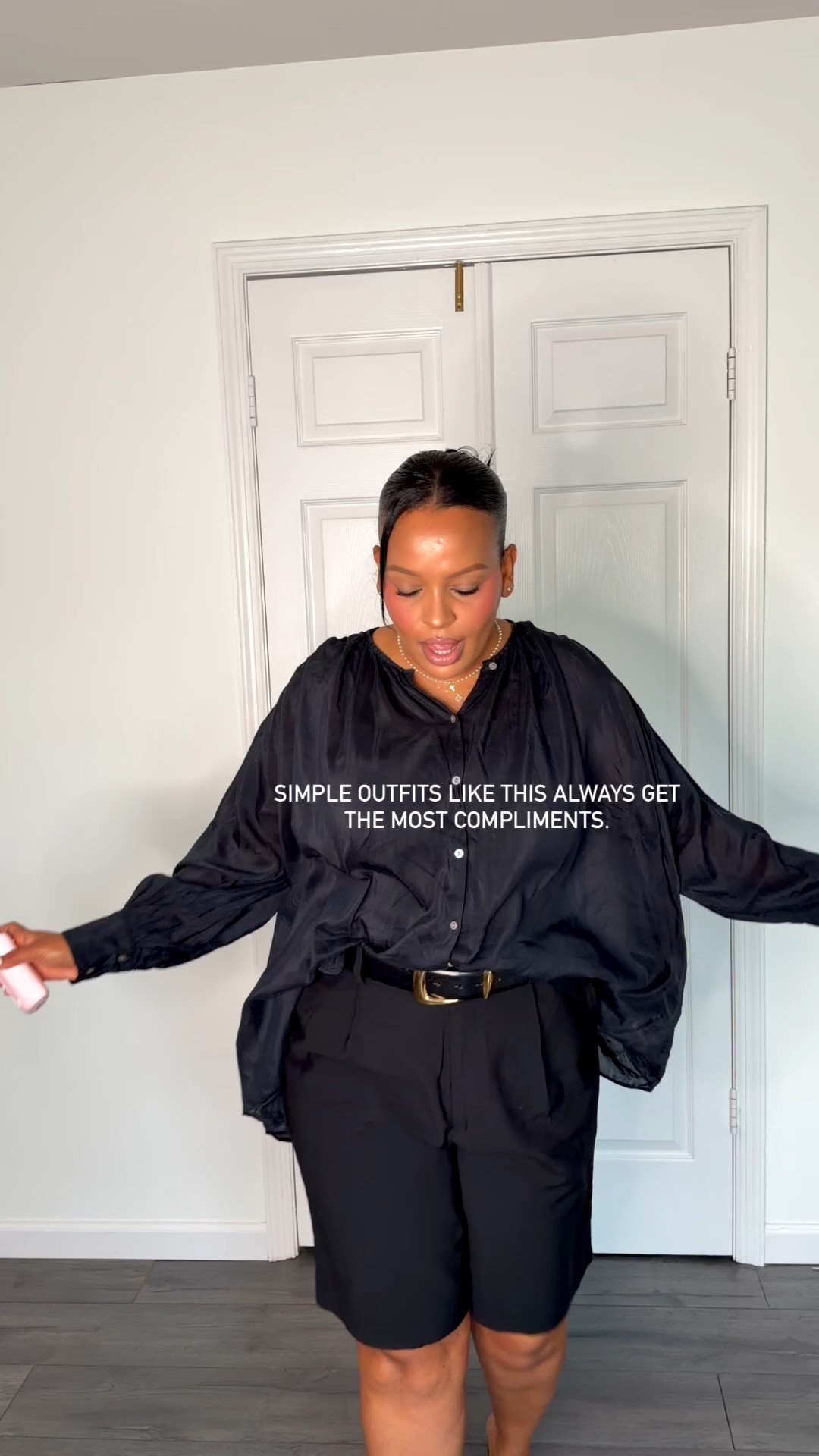 Simple outfits like this always get the most compliments. 🖤

A good fit, clean styling, and confidence will carry an outfit every time. Lately I’ve been loving elevated basics that still feel easy but look chic.

Follow for more simple outfit inspo 🤍
Comment “link” & I’ll send the outfit details/LTK.
