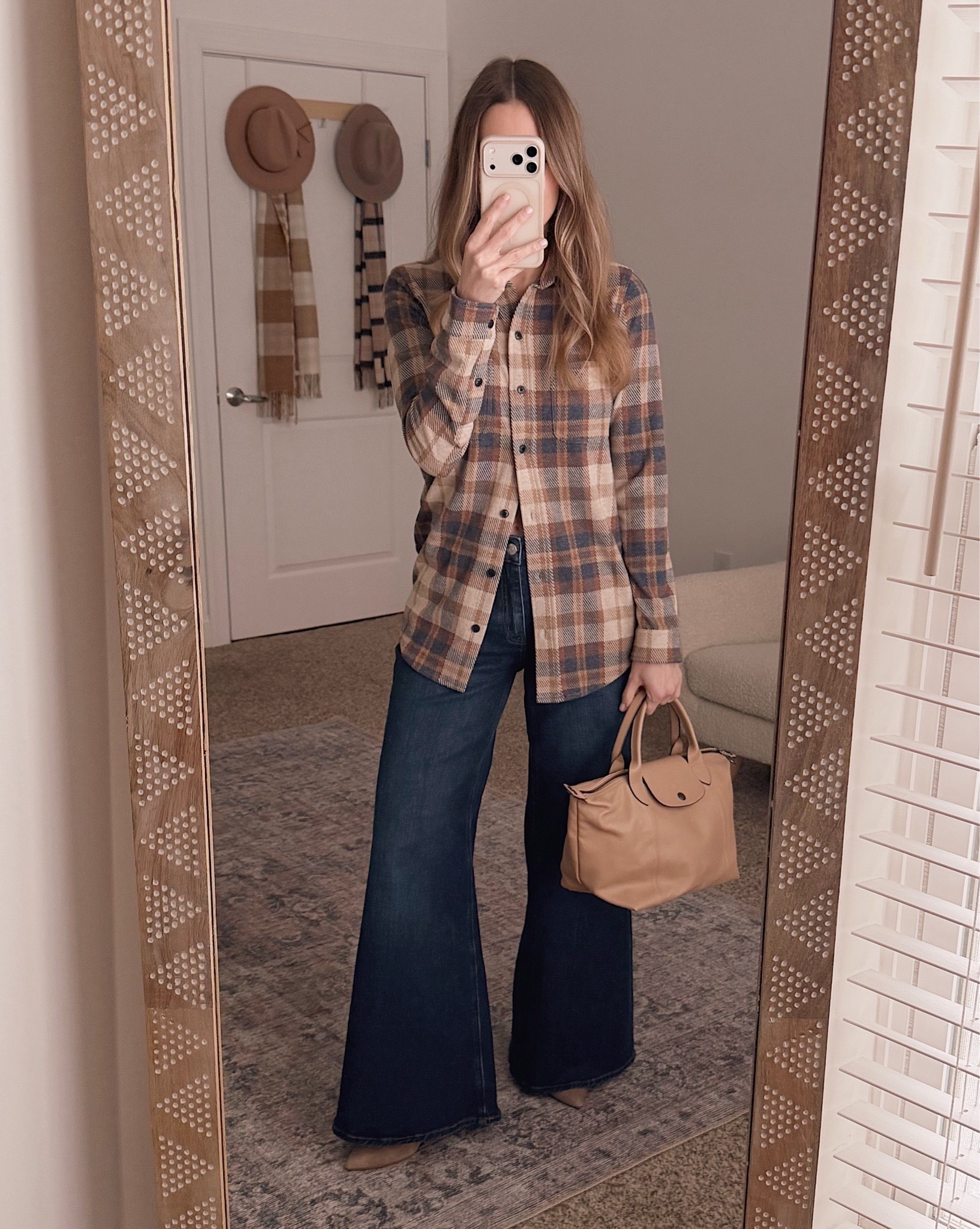 Easy everyday flannel that actually works with wide leg jeans.

winter outfit ideas, winter flannel outfit, neutral winter outfit, casual winter style, women over 40 winter outfits, plaid flannel shirt, wide leg jeans outfit, everyday winter outfit, neutral handbag, winter casual look

#LTKFindsUnder100 #LTKSeasonal #LTKOver40