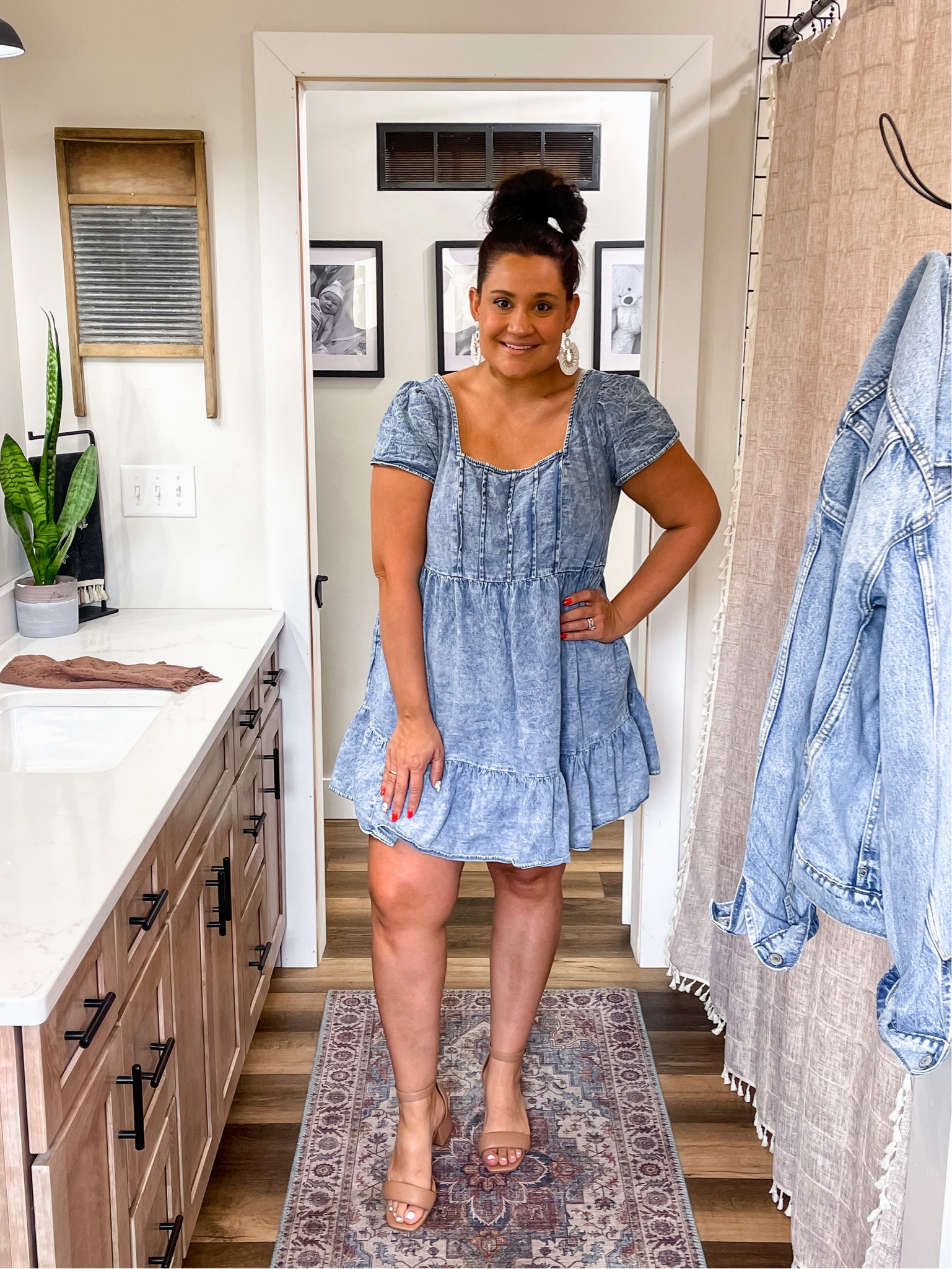 Another day to date night look! Or day to #countryconcert look! IN LOVE with this dress from @walmartfashion #walmartpartner 