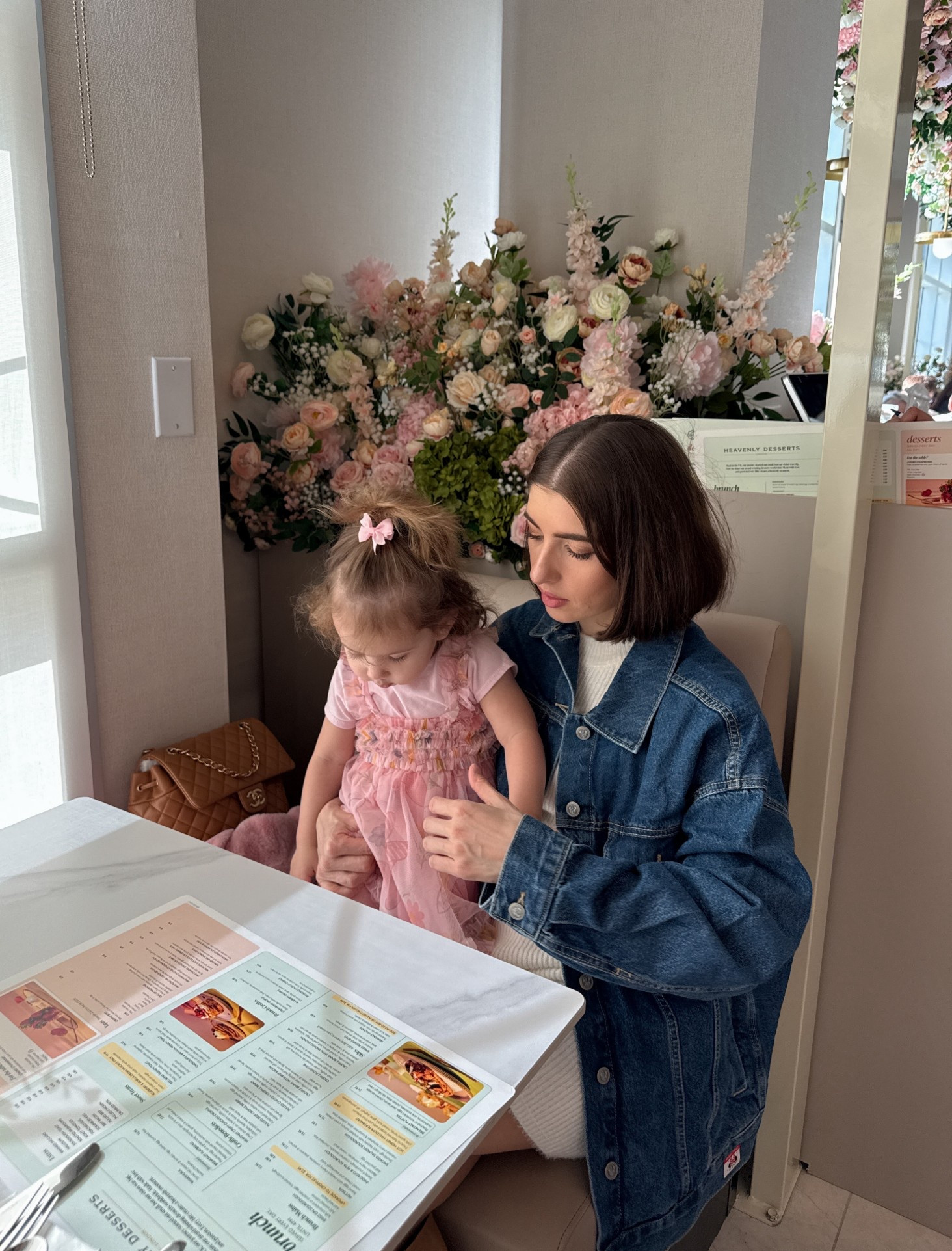 Disney mom outfit 

I’m wearing a size small. I’m 5’3.

#minniemouse #minniemouseoutfit #disneyoutfit #disneymomoutfit #disneydayoutfit #disneylandoutfit #disneyworldoutfit #brunchoutfit #momoutfit #momstyle #springoutfit #denimjacket



#LTKKids #LTKdayinmylife #LTKmomlife